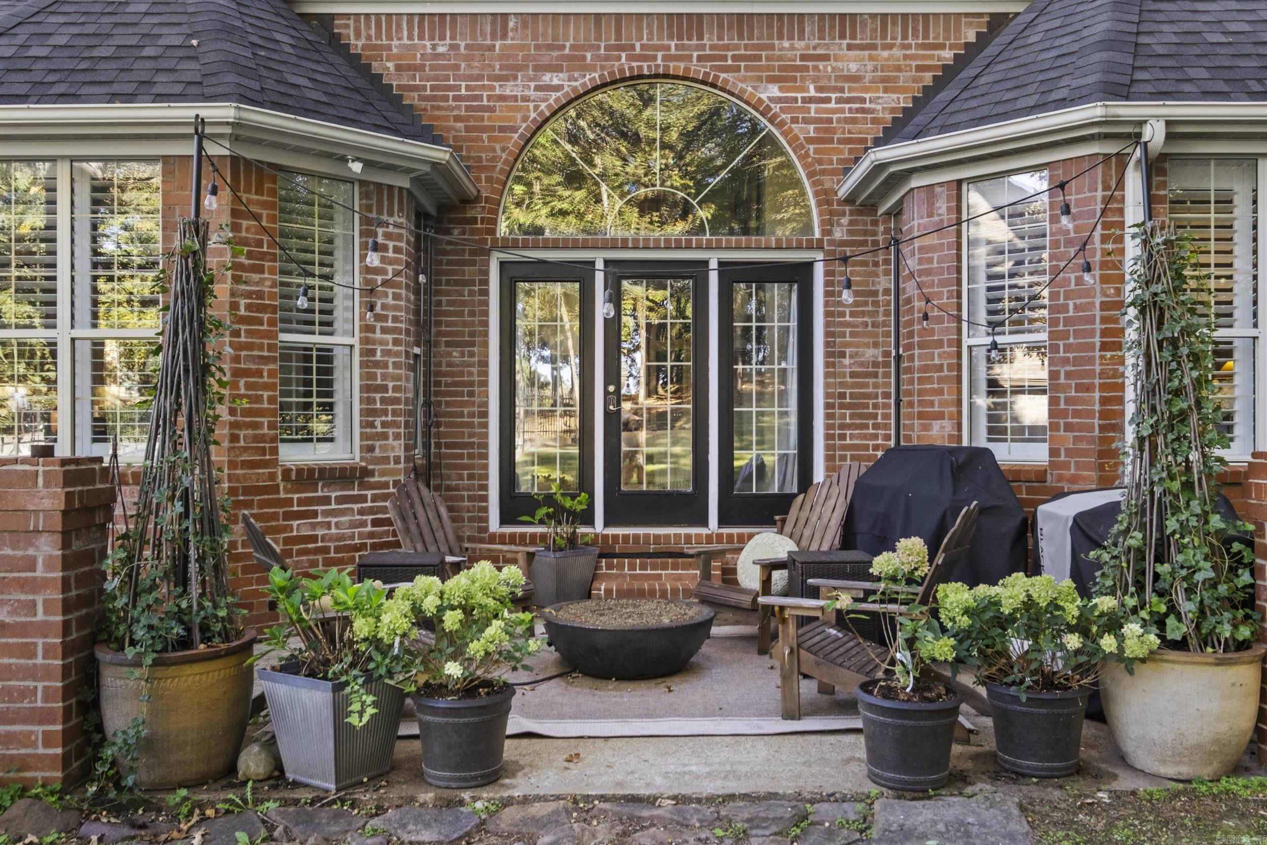 308 River Oaks Blvd Searcy, AR 72143