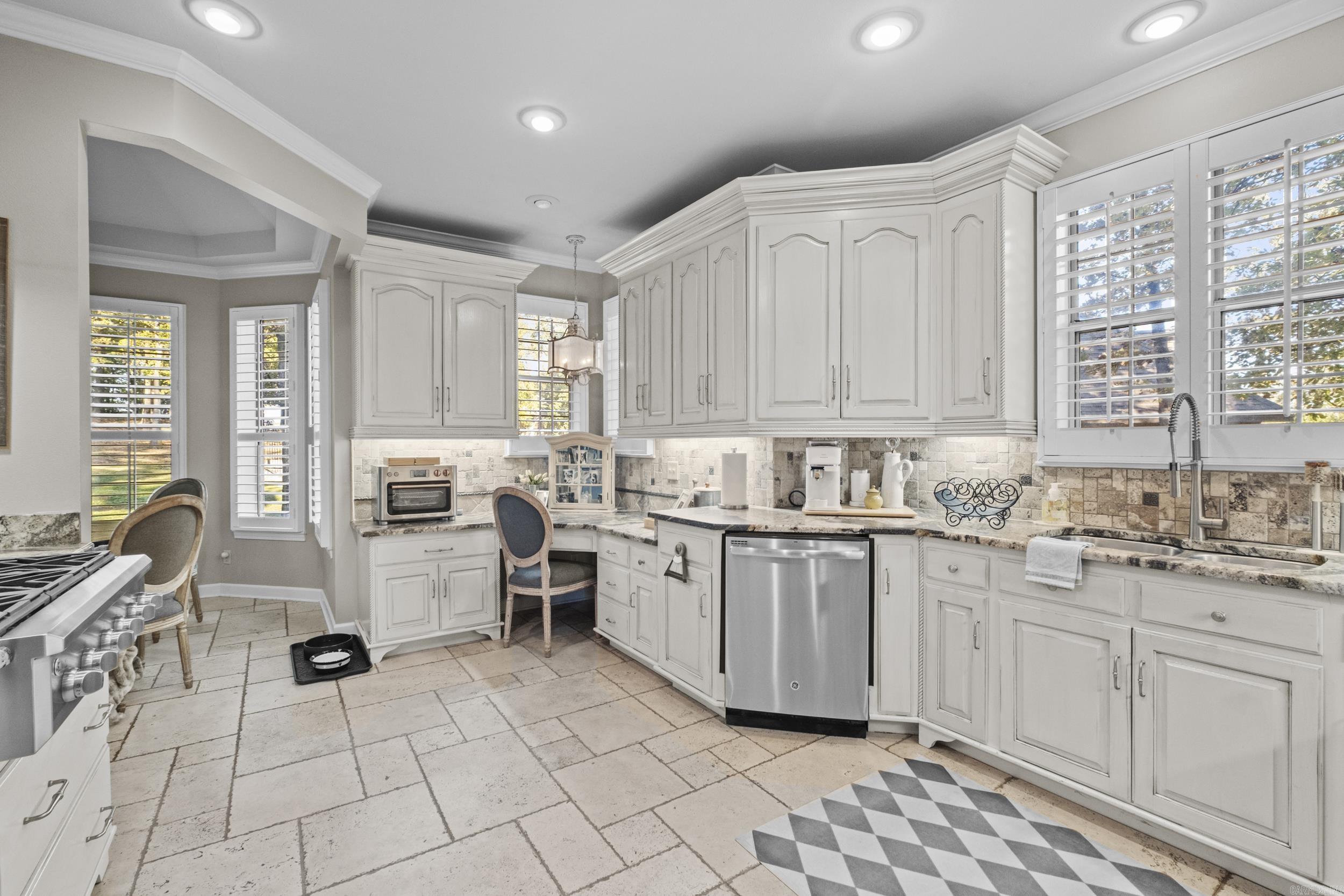 308 River Oaks Blvd Searcy, AR 72143