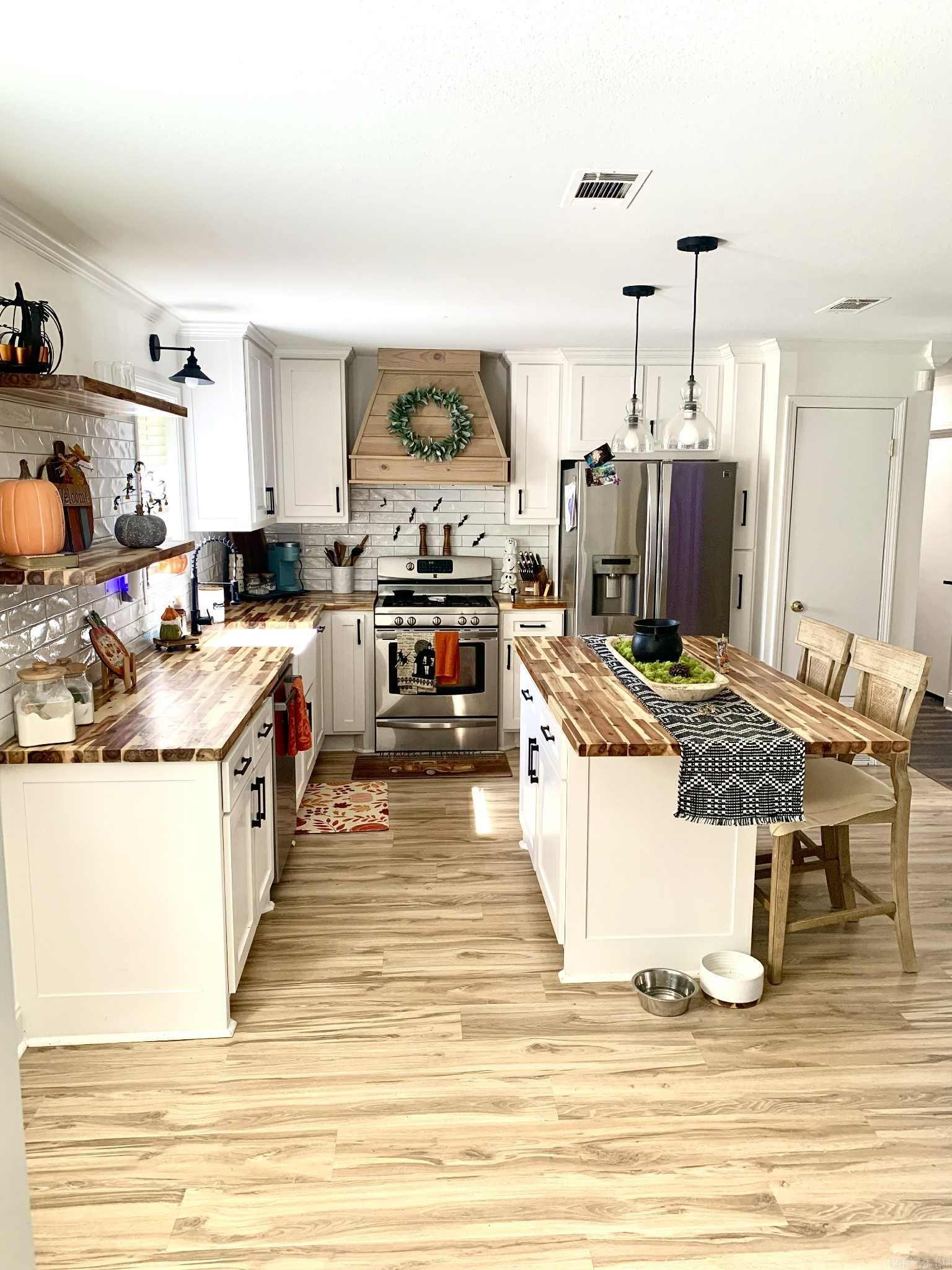 1920 Allbritton  White Hall, AR