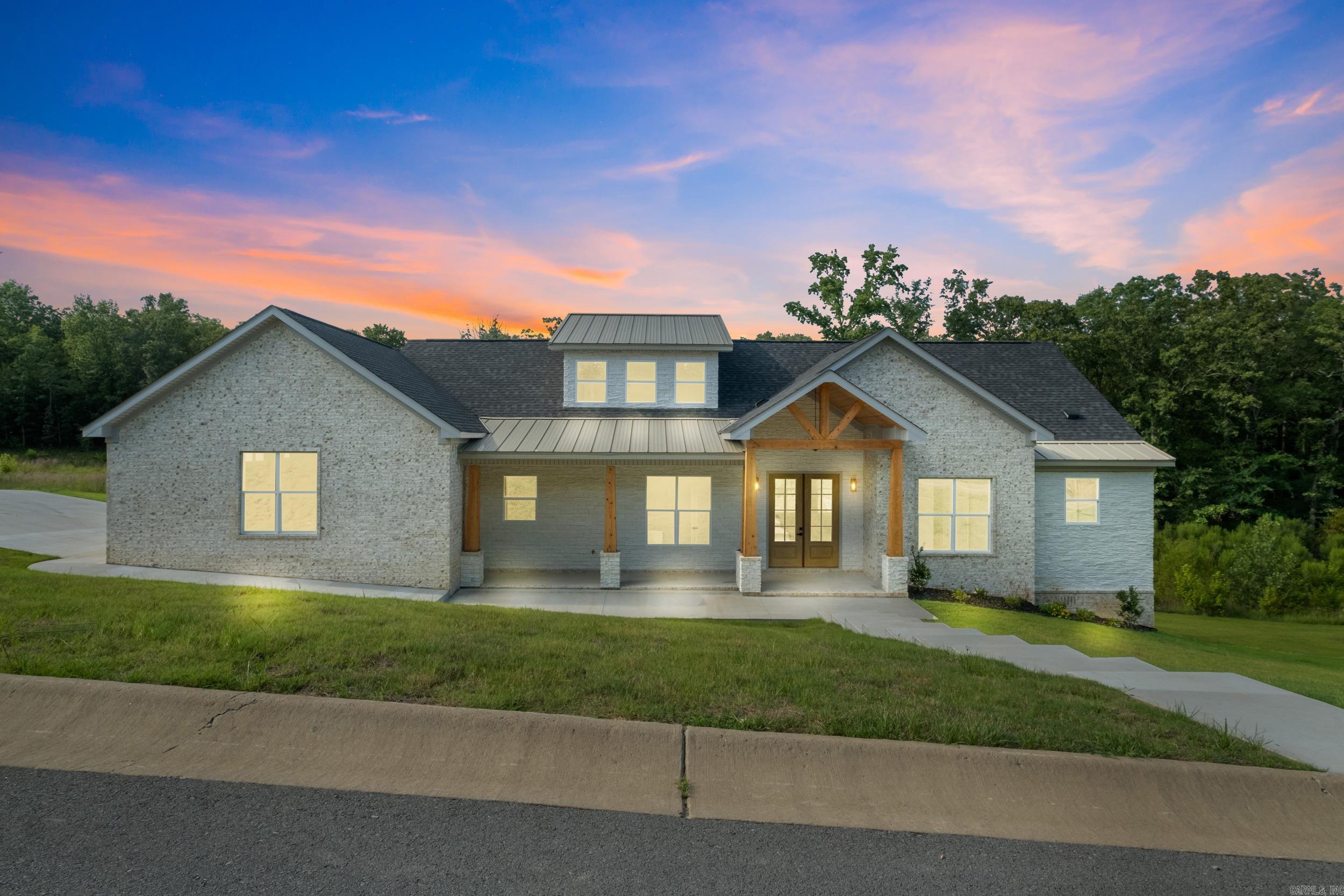 8560 Rapid Water Dr  Sherwood, AR