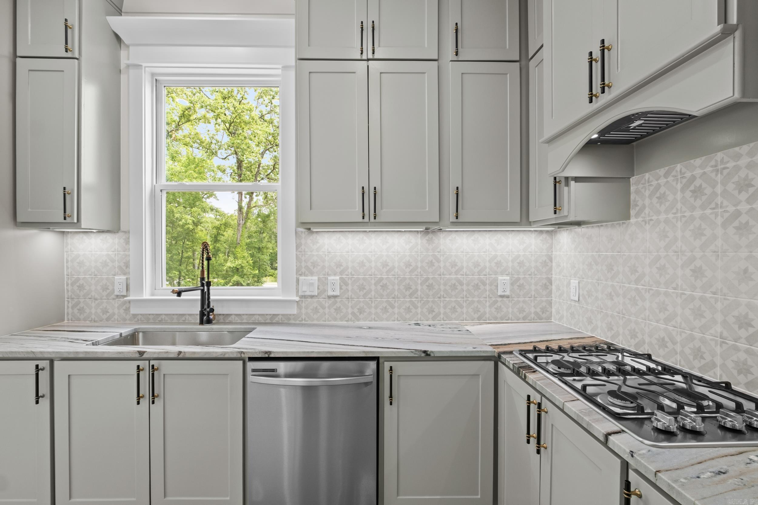 8552 Rapid Water Dr Sherwood, AR 72120