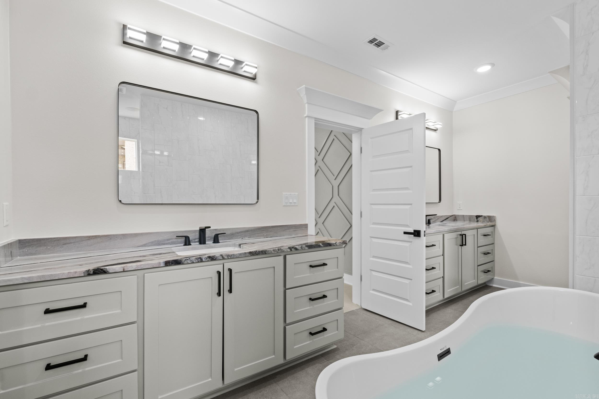 8552 Rapid Water Dr Sherwood, AR 72120