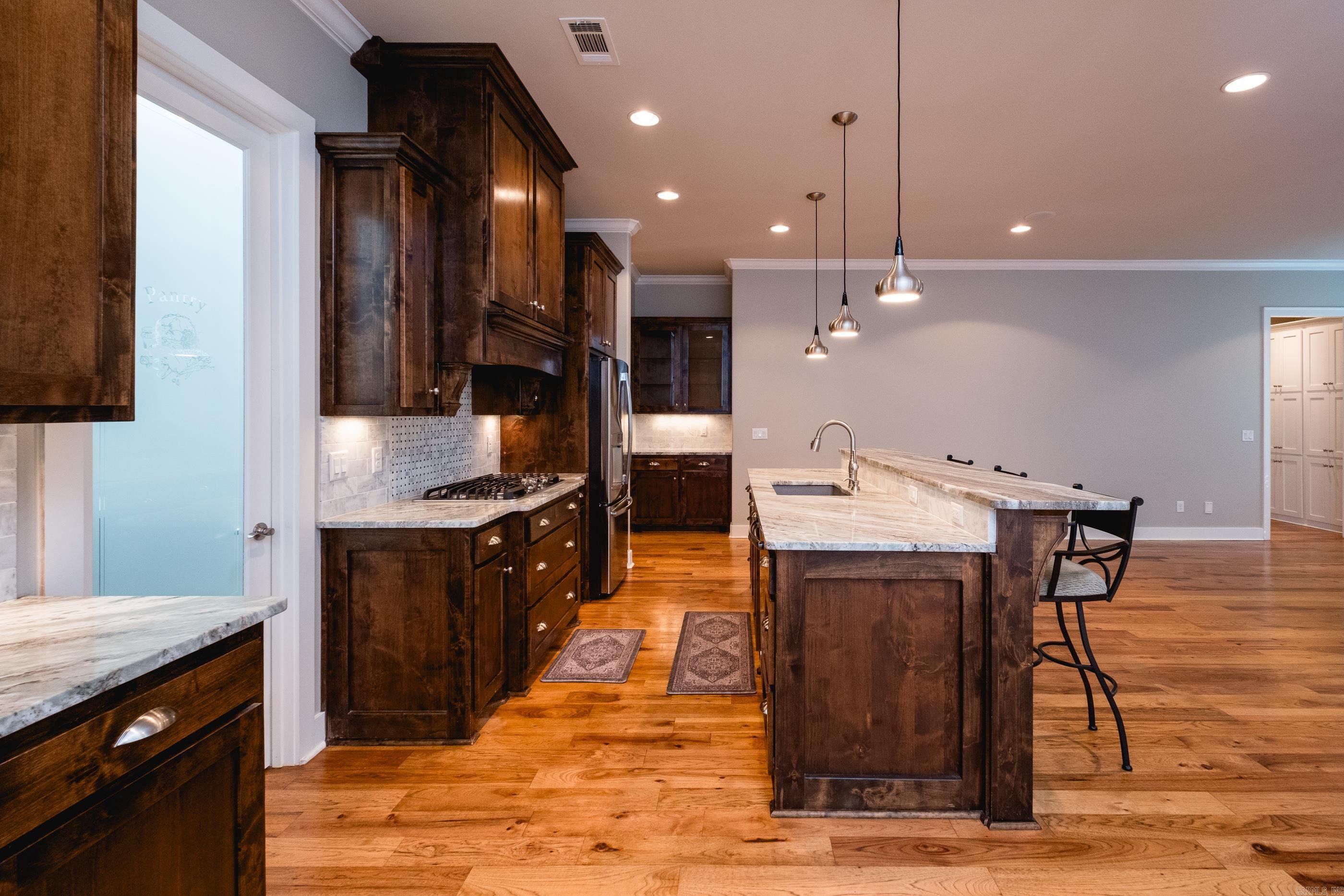 122 Cove Creek Ct  Little Rock, AR