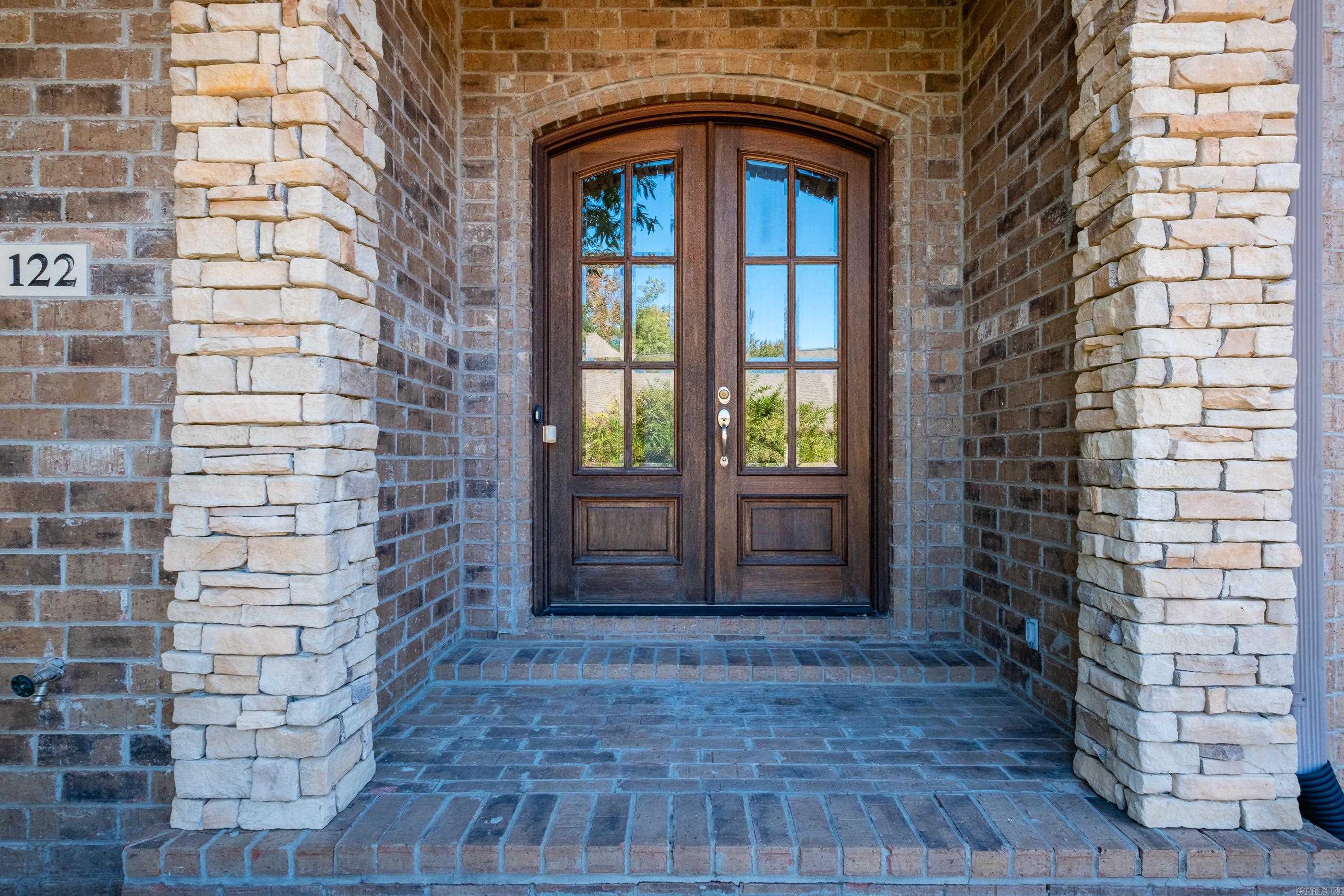 122 Cove Creek Ct  Little Rock, AR