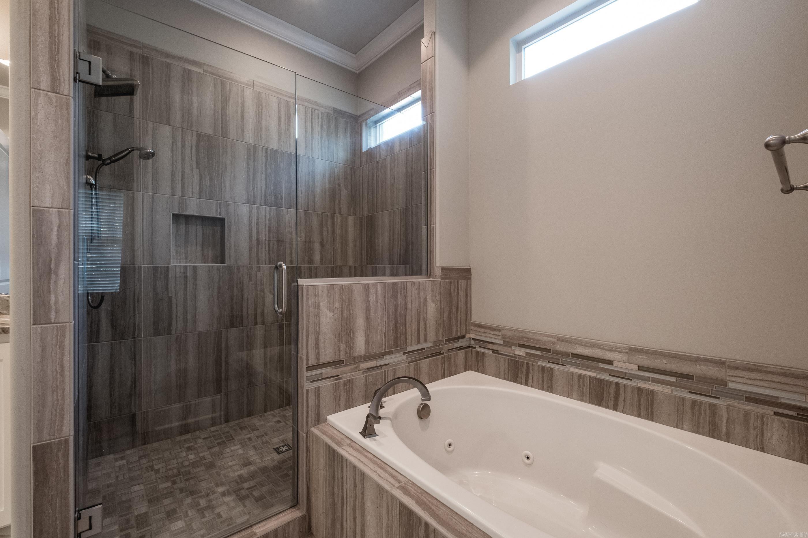 122 Cove Creek Ct  Little Rock, AR