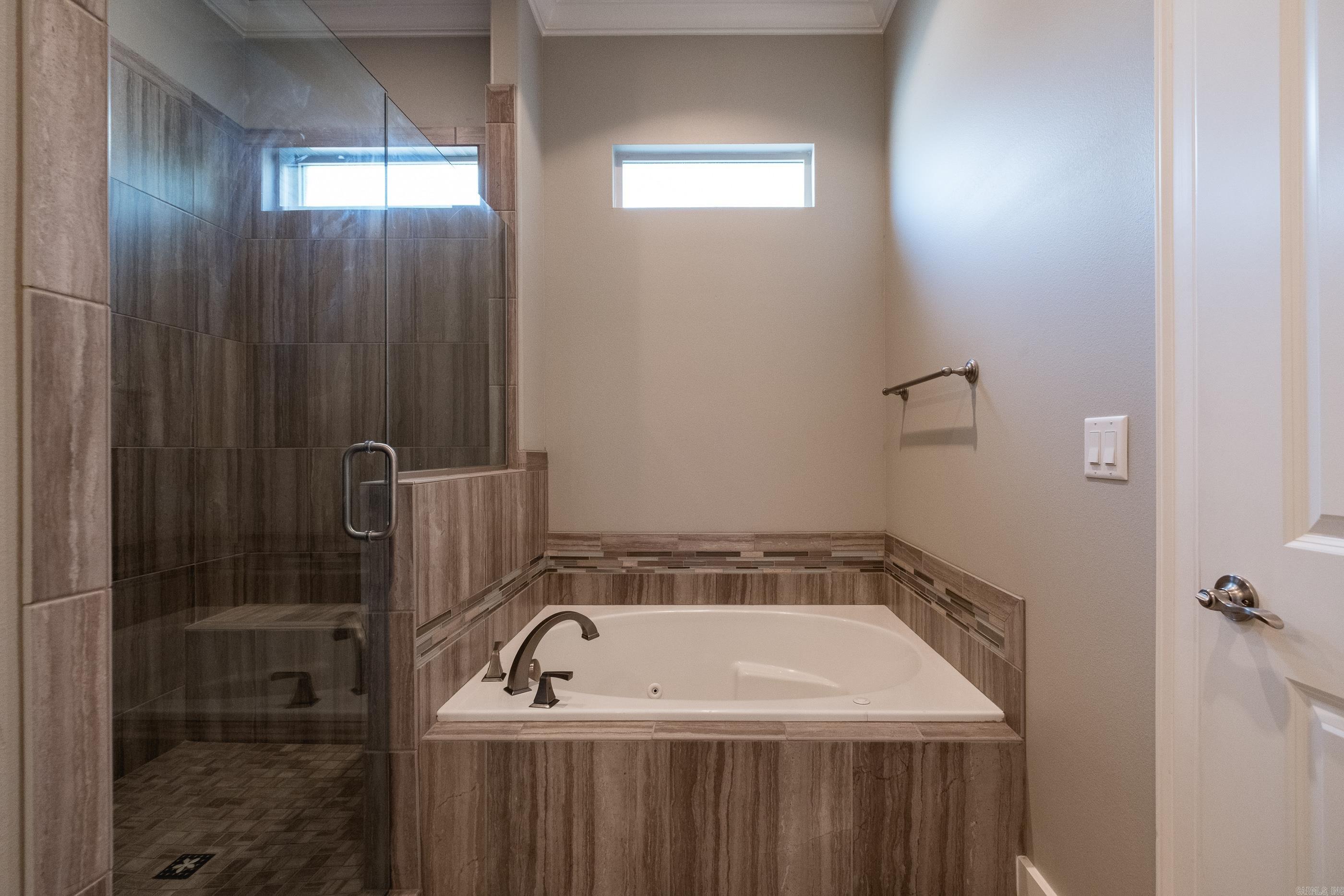 122 Cove Creek Ct  Little Rock, AR