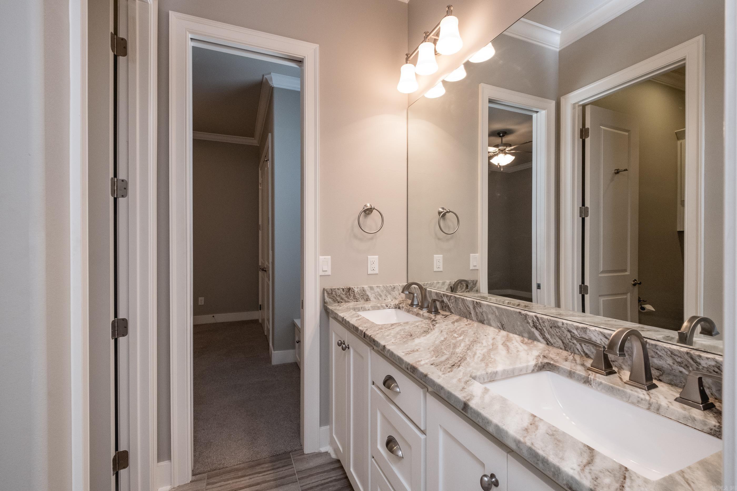 122 Cove Creek Ct  Little Rock, AR