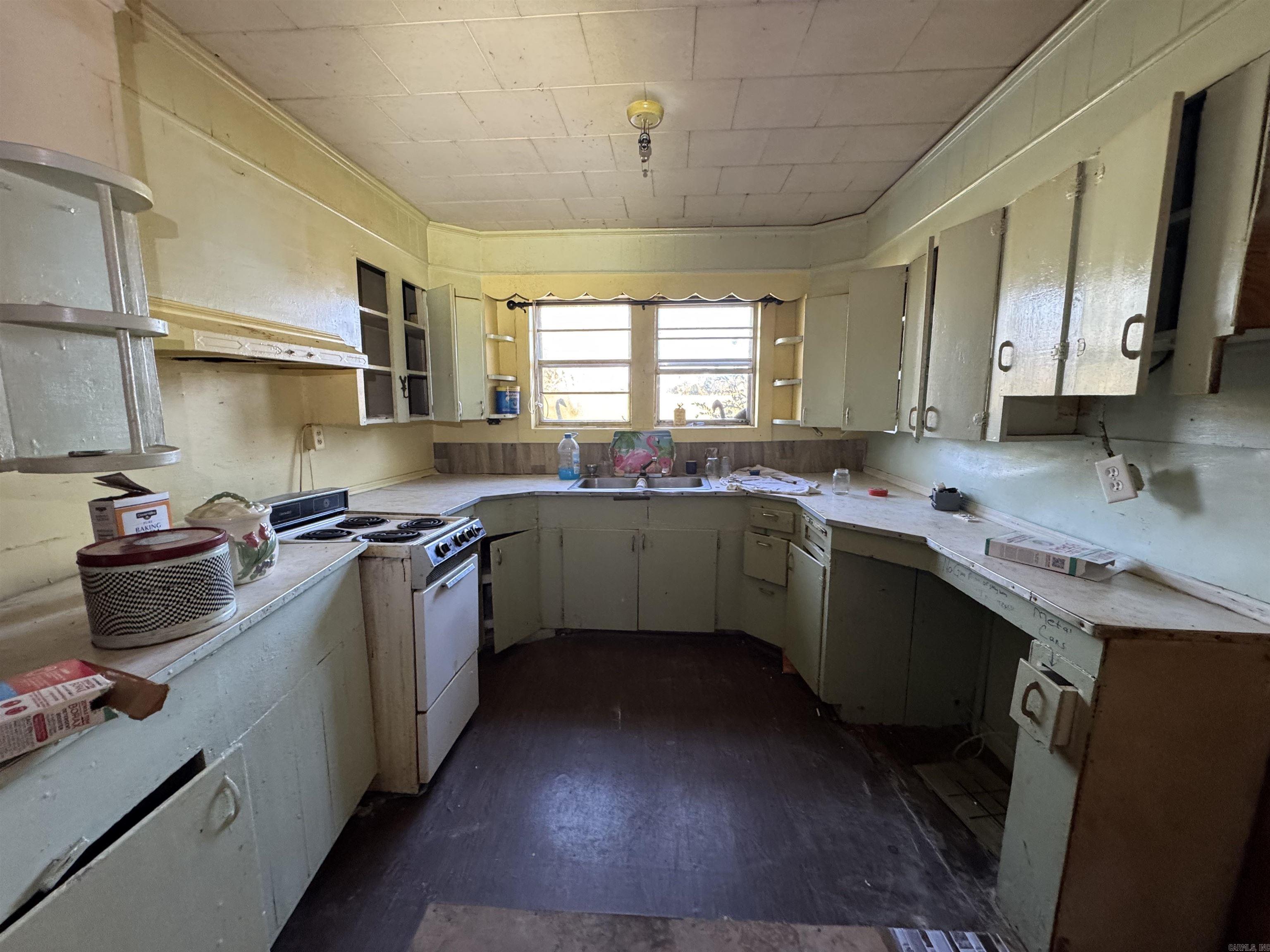 7890 Batesville Blvd  Pleasant Plains, AR