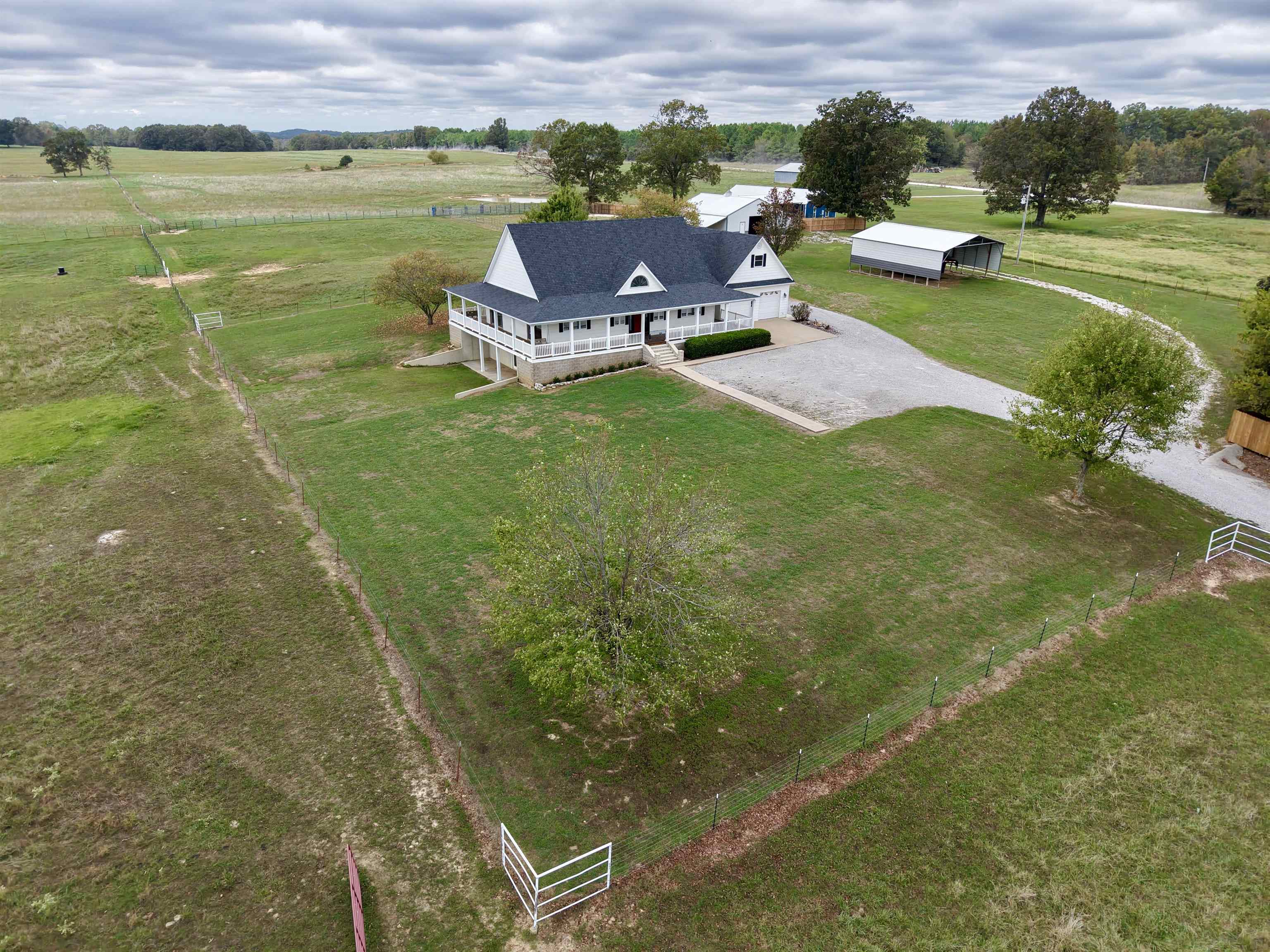 2832A Lacrosse Road Violet Hill, AR 72584