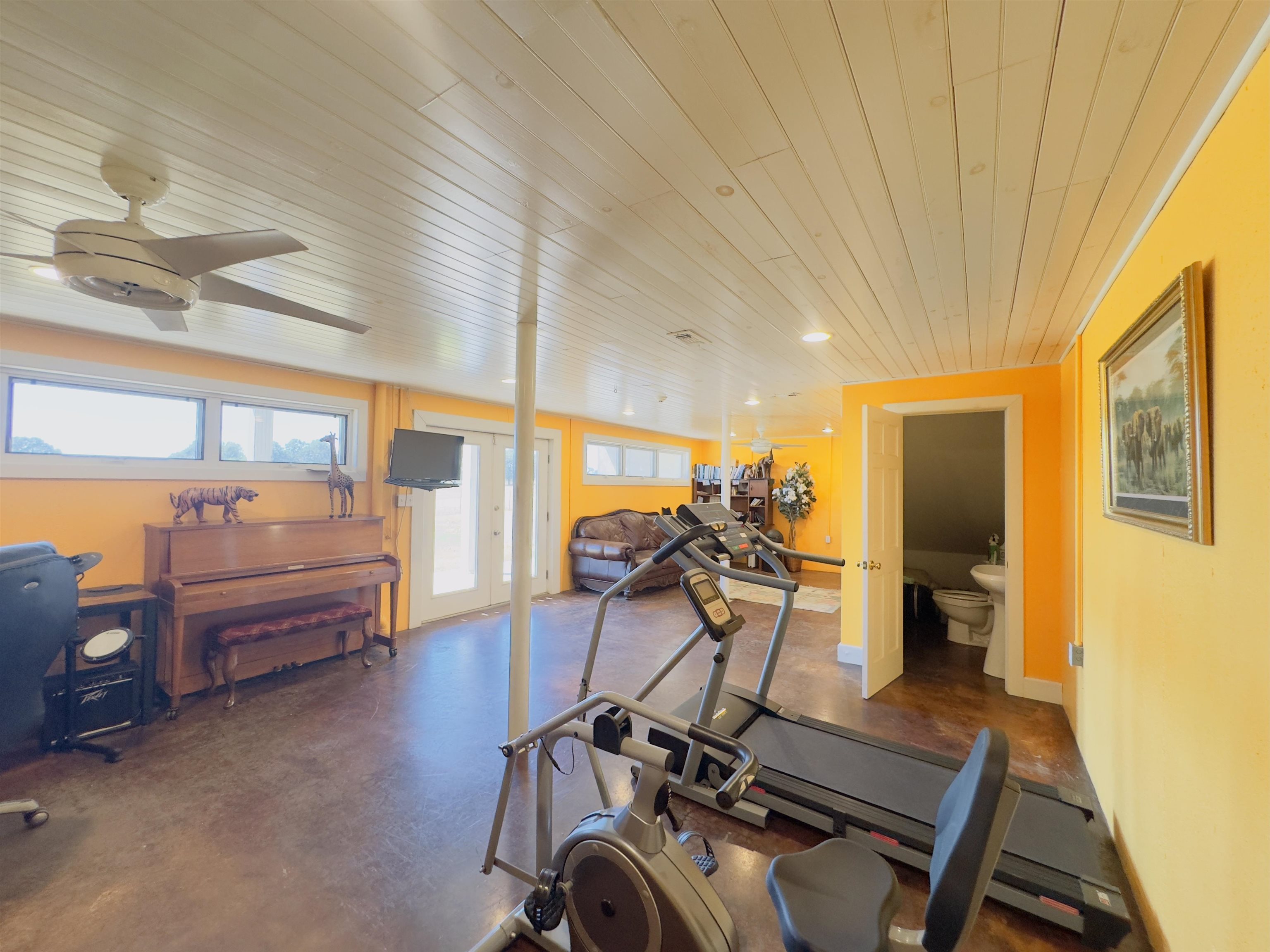 2832A Lacrosse Road Violet Hill, AR 72584