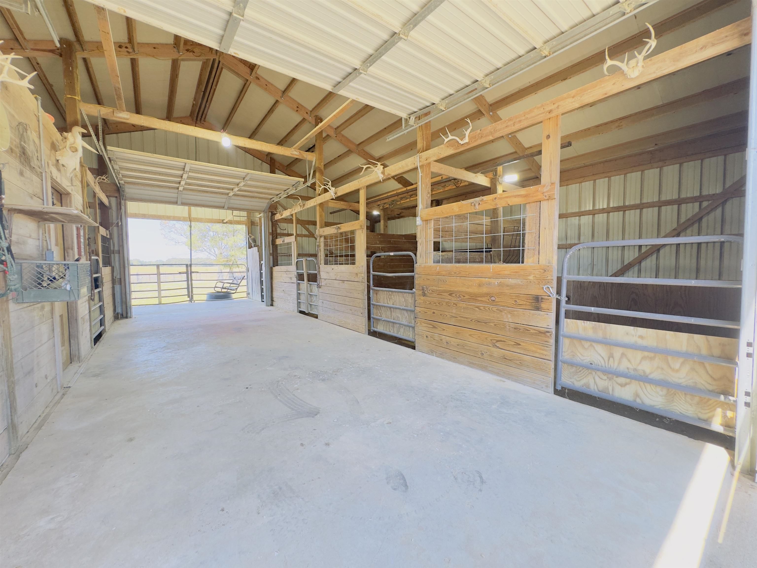 2832A Lacrosse Road Violet Hill, AR 72584