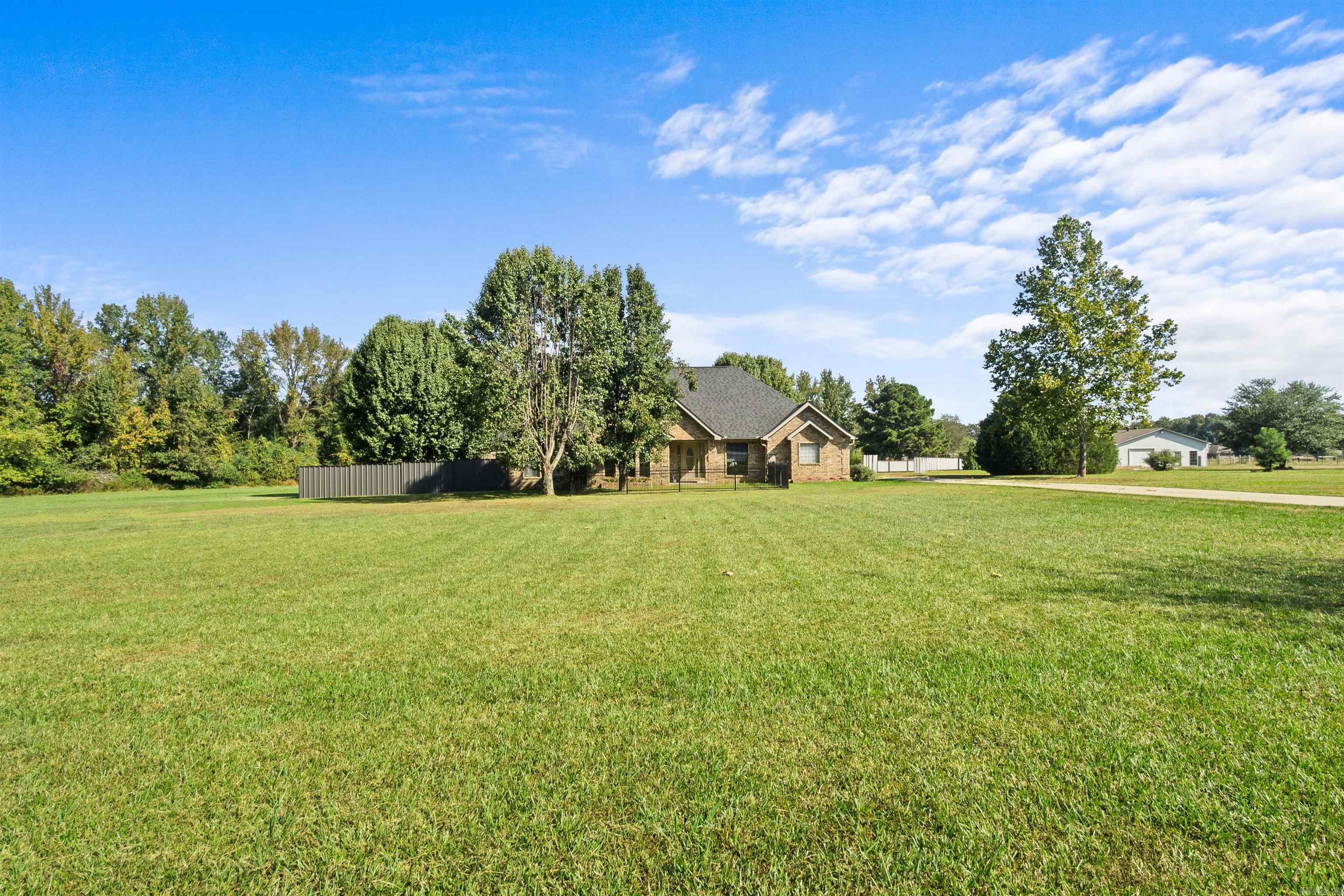 110 E Maddox  Jacksonville, AR