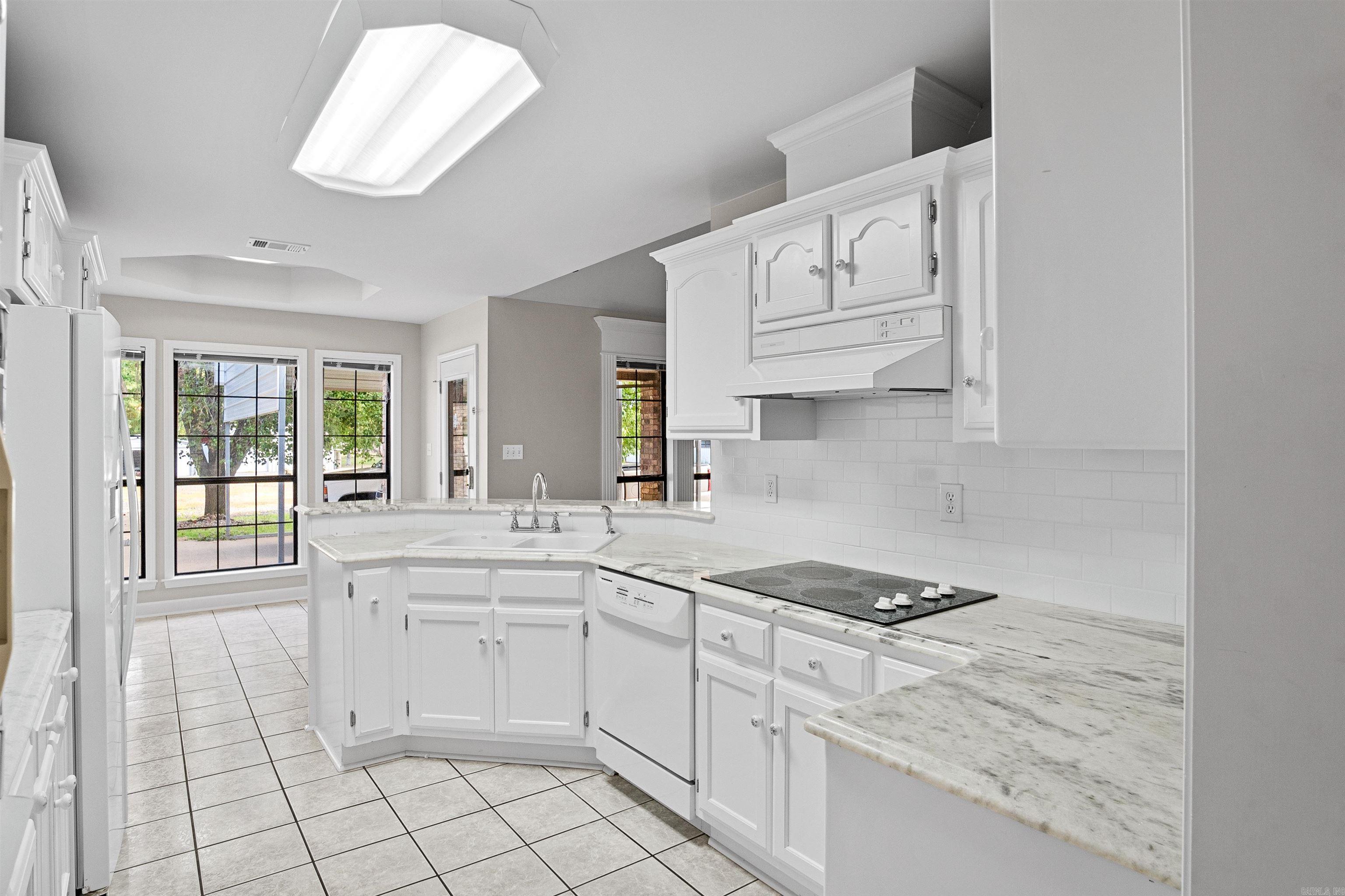 110 E Maddox  Jacksonville, AR