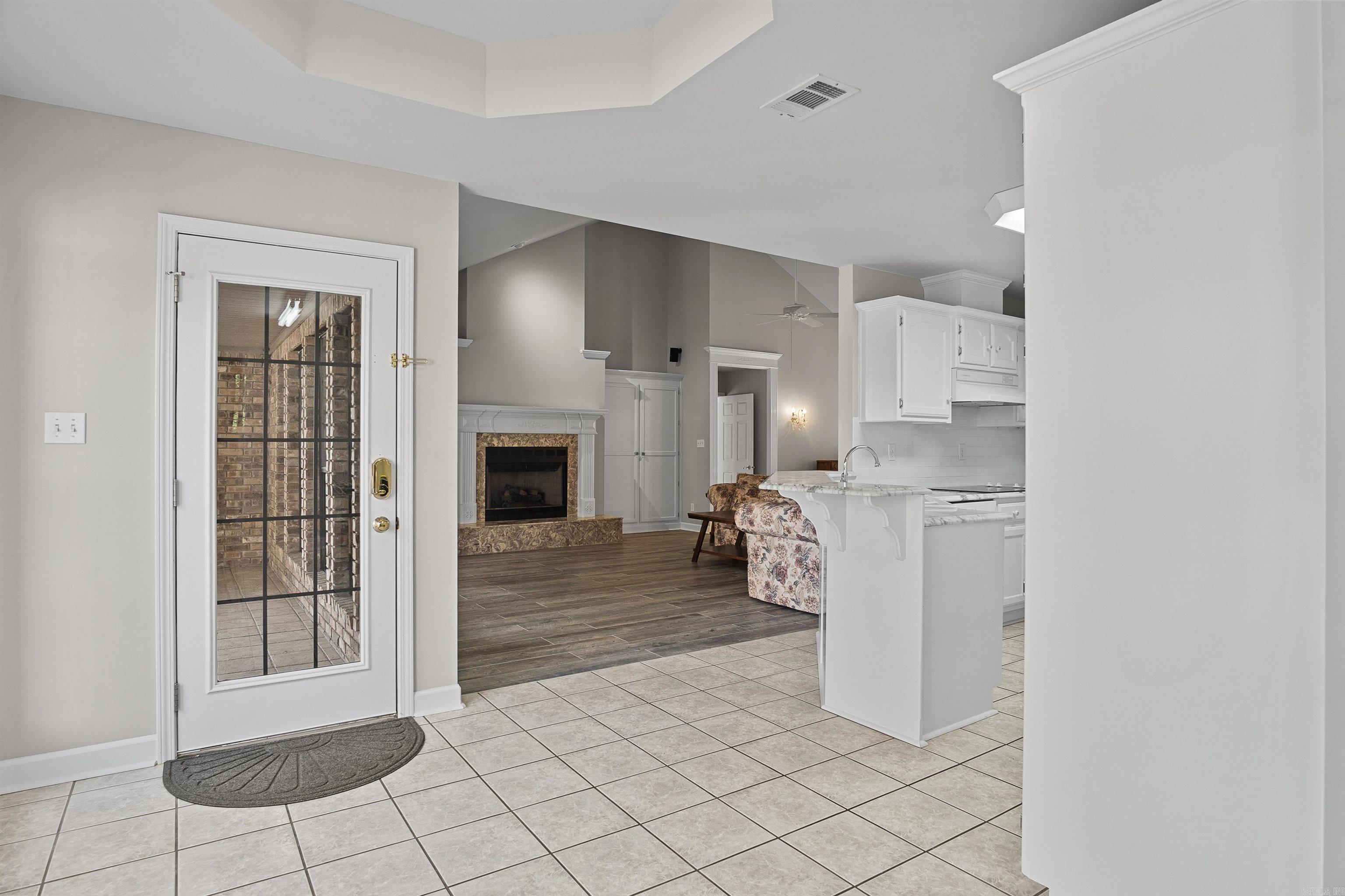 110 E Maddox  Jacksonville, AR