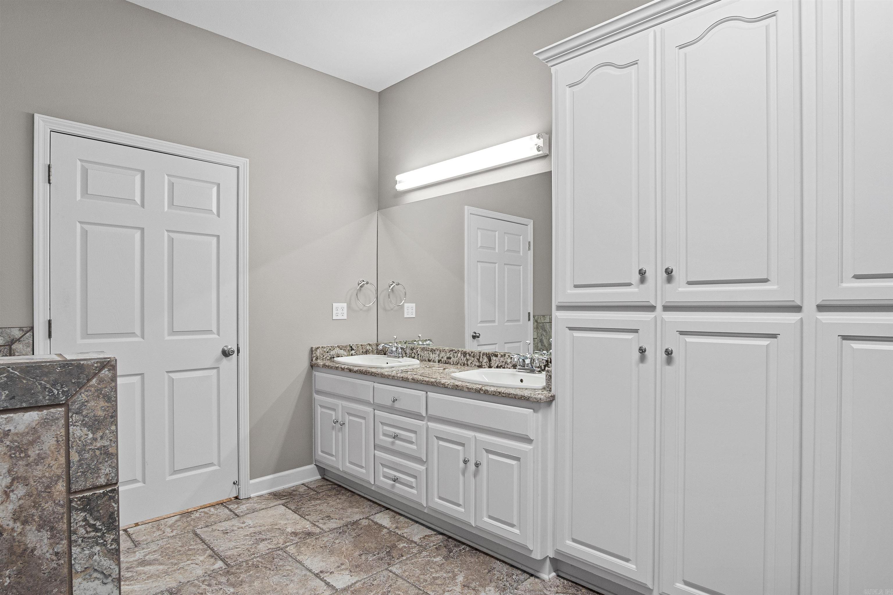 110 E Maddox  Jacksonville, AR