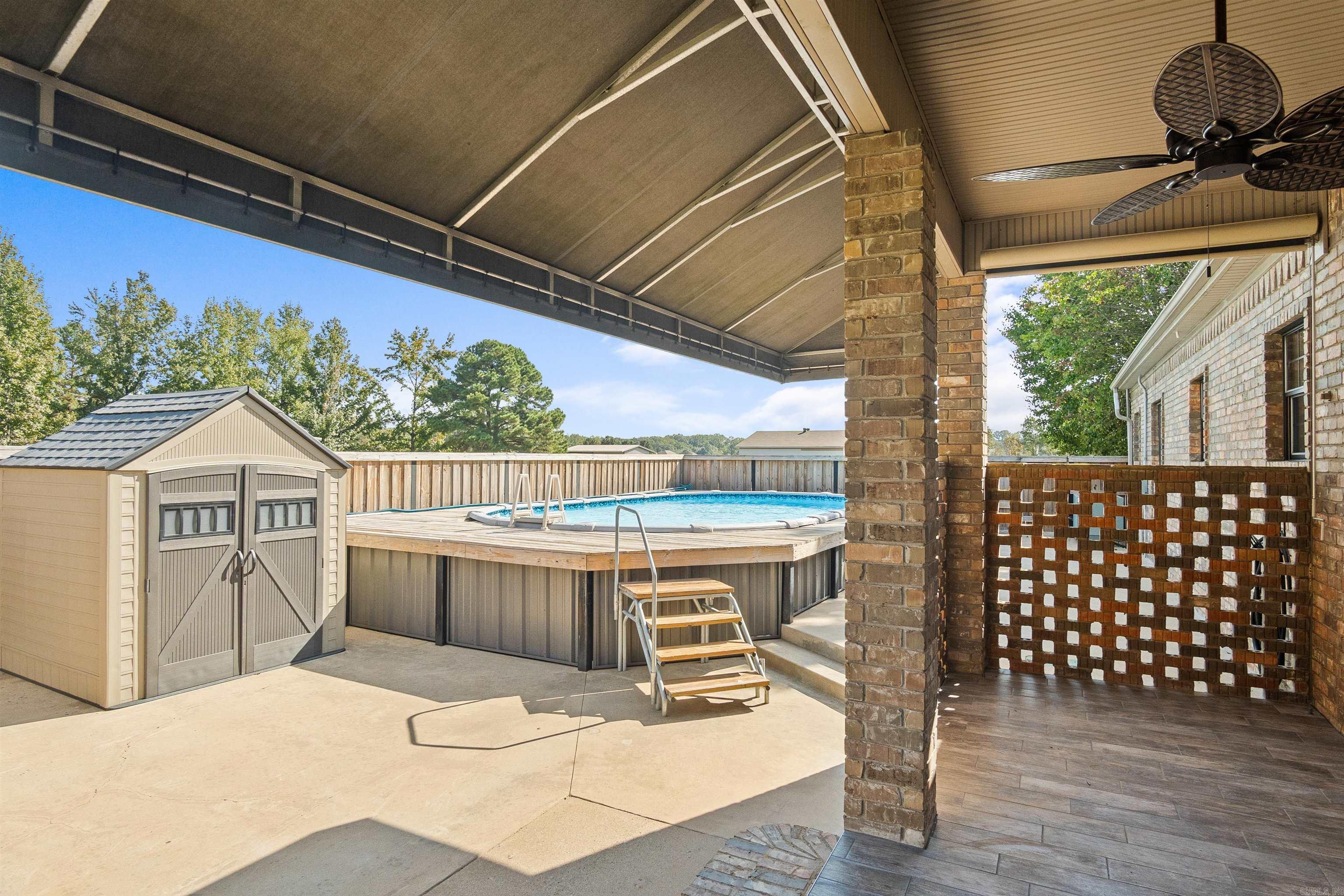 110 E Maddox  Jacksonville, AR