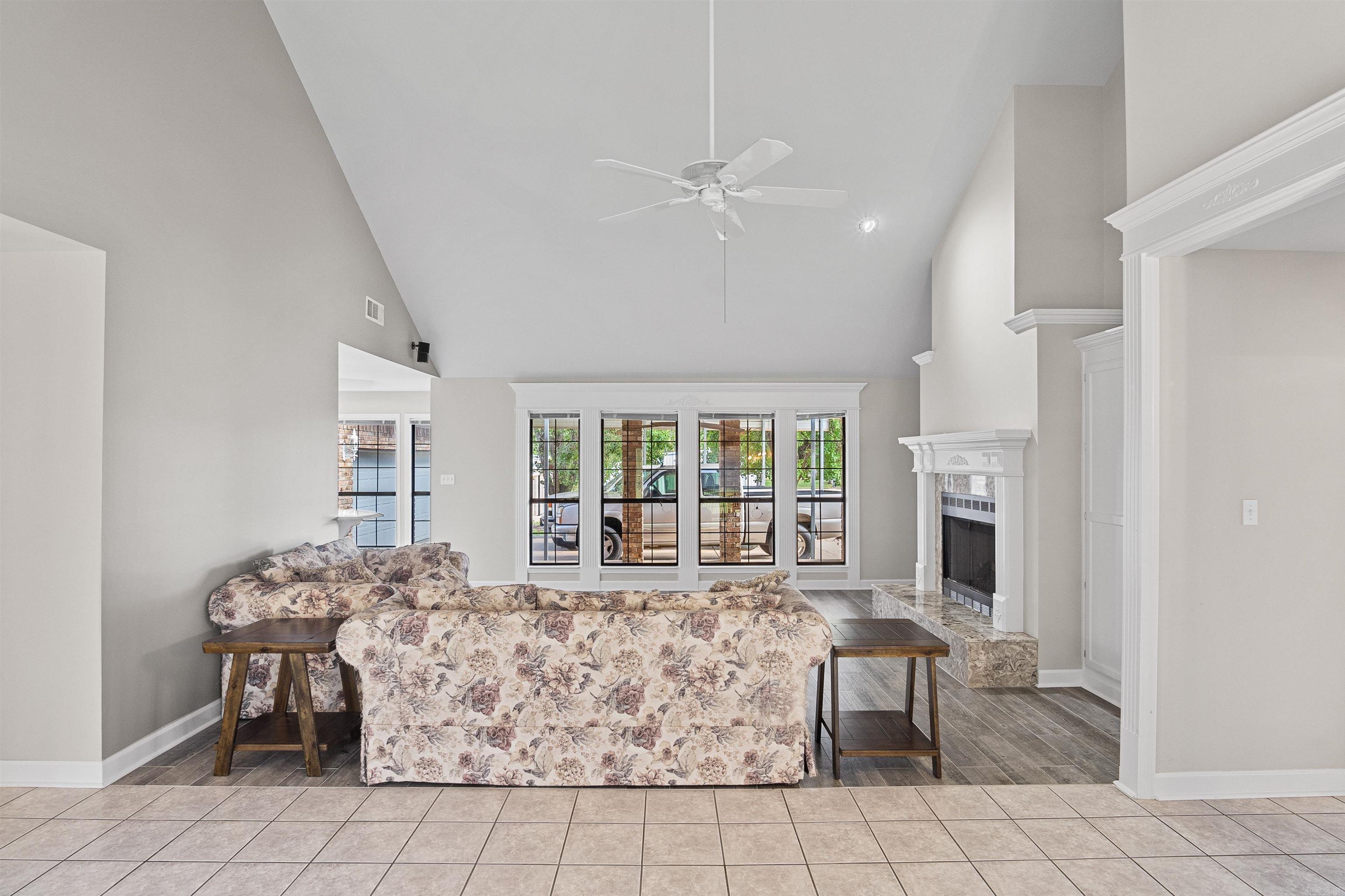 110 E Maddox  Jacksonville, AR