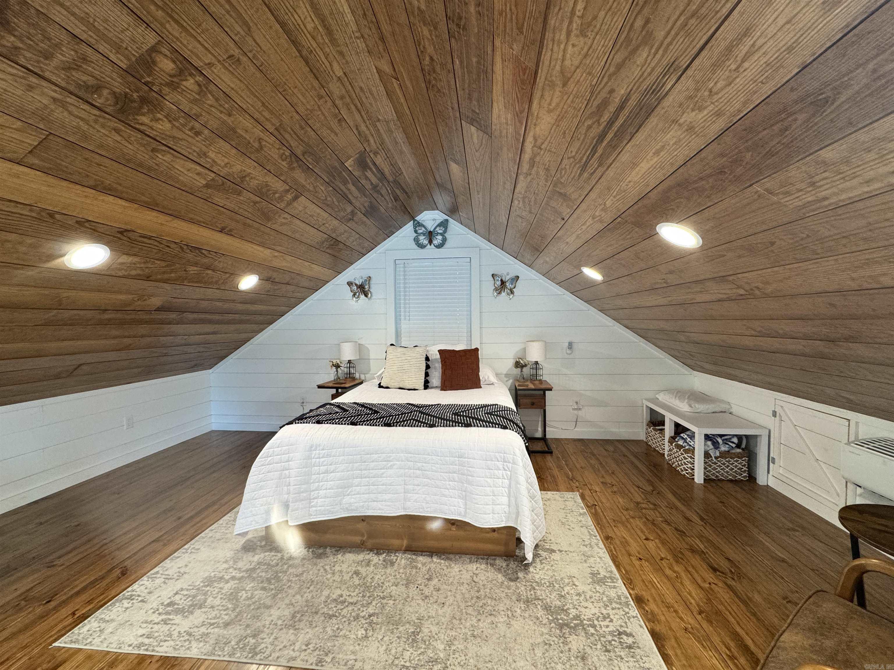 1102 Circle Acres Road Shirley, AR 72153