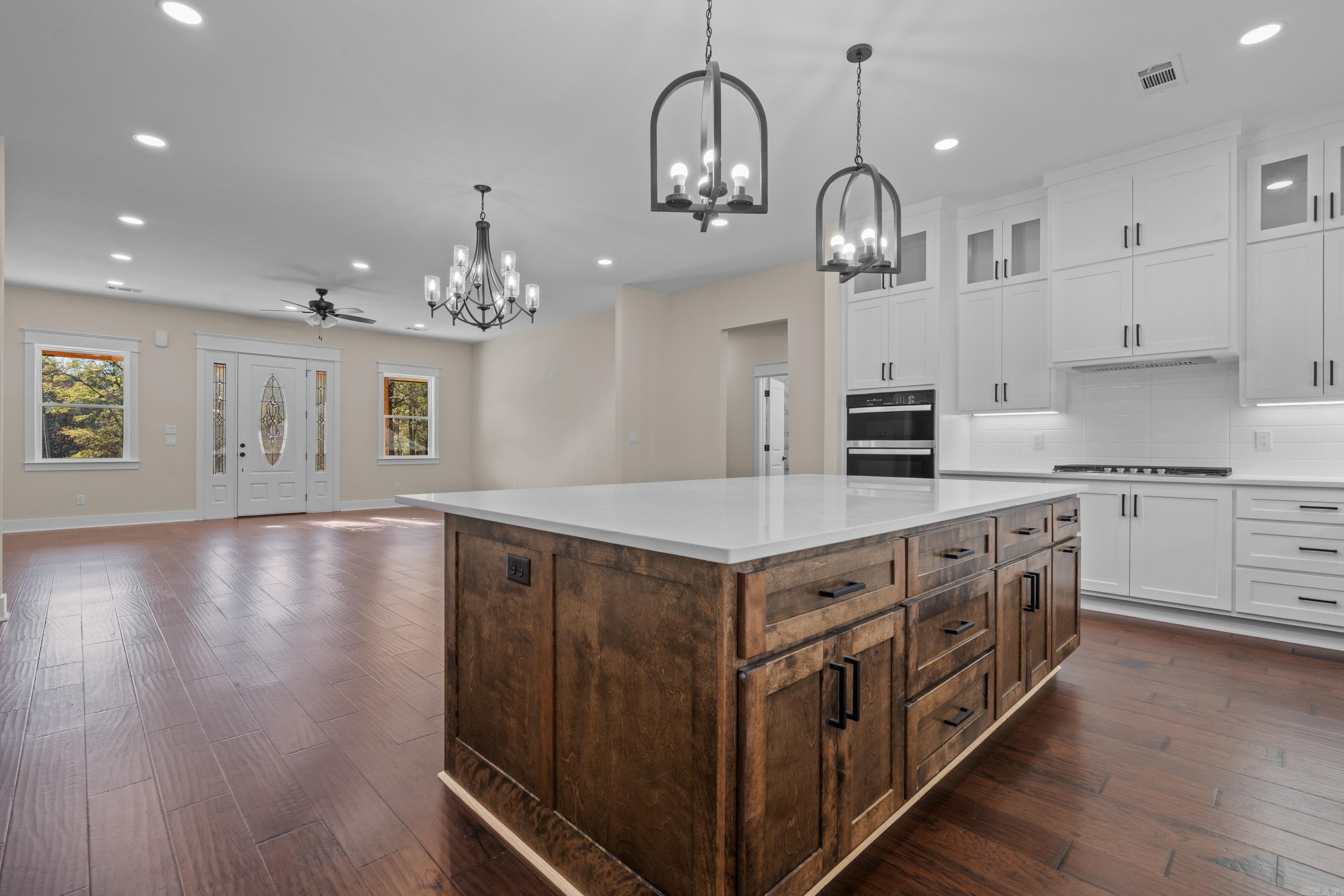 7000 Rolling Manor Drive Benton, AR 72019