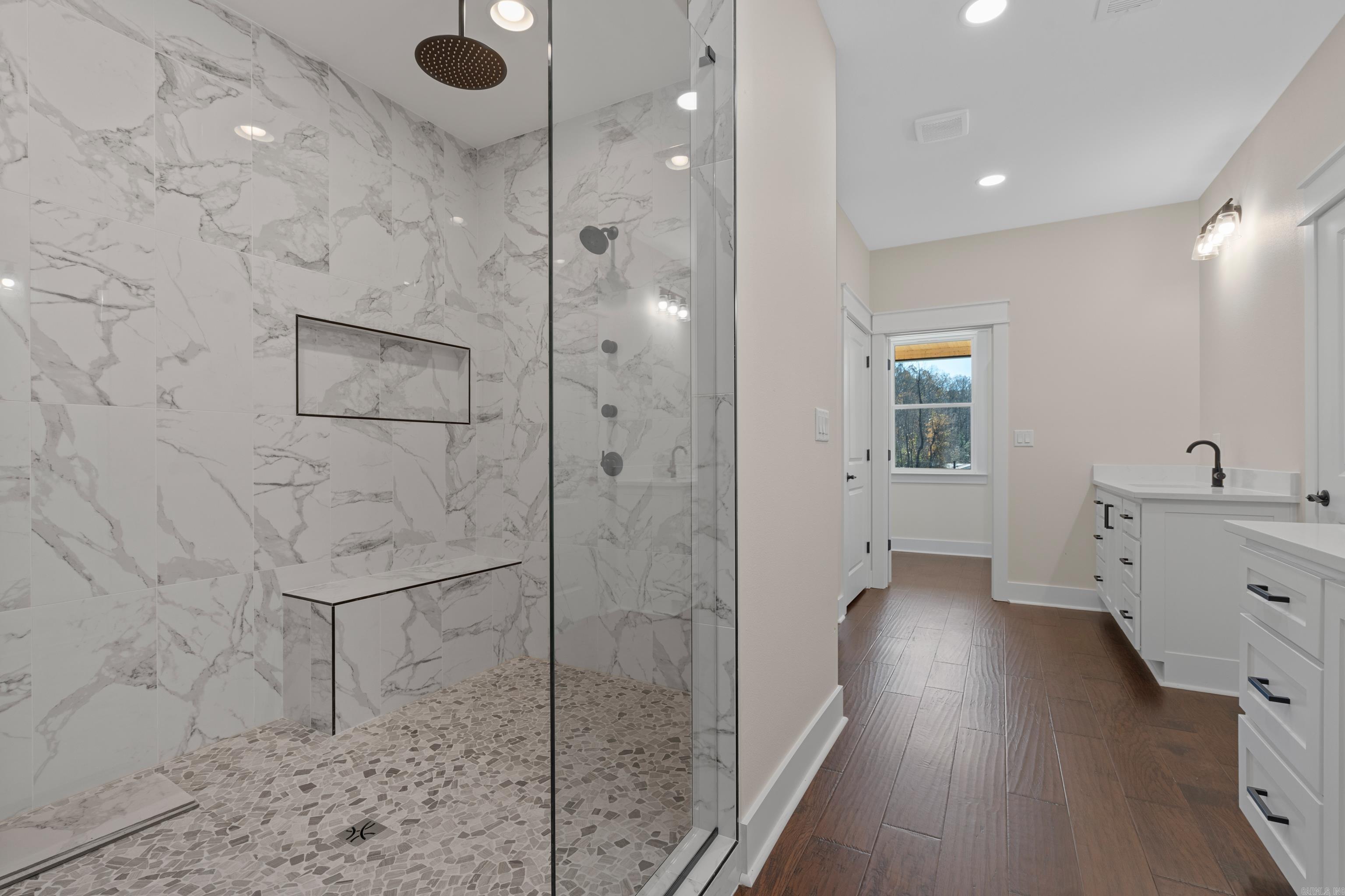 7000 Rolling Manor Drive Benton, AR 72019