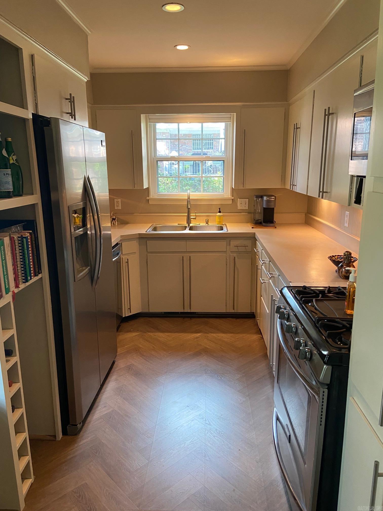 1204 Fawnwood Little Rock, AR 72227