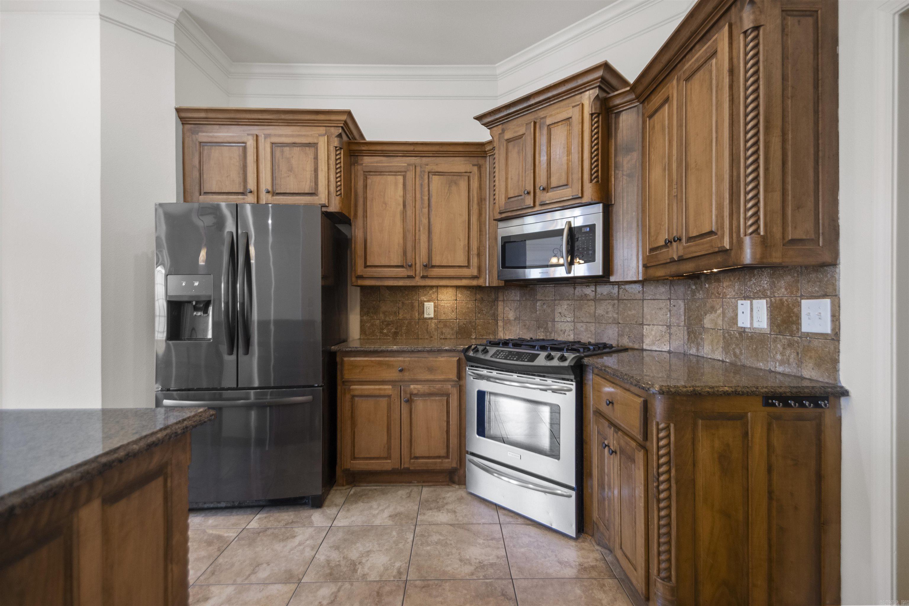 1100 Wheatland Cv Benton, AR 72019