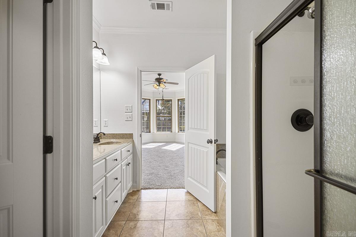 1100 Wheatland Cv Benton, AR 72019