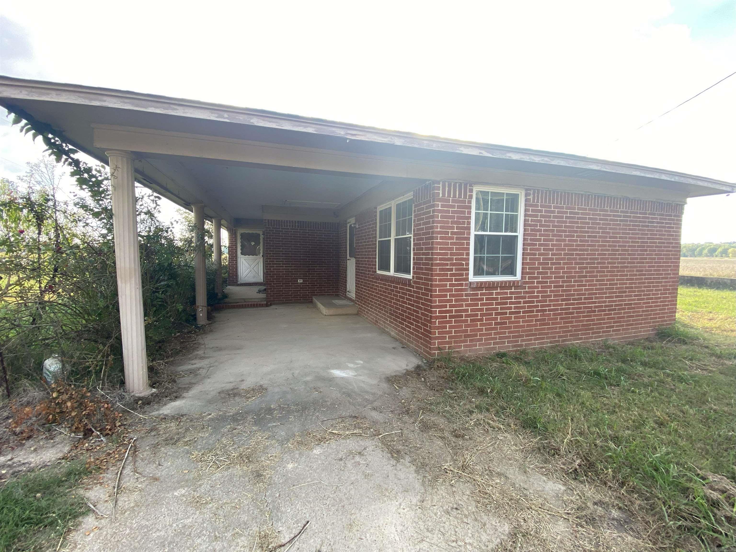 13898 E 18  Newport, AR