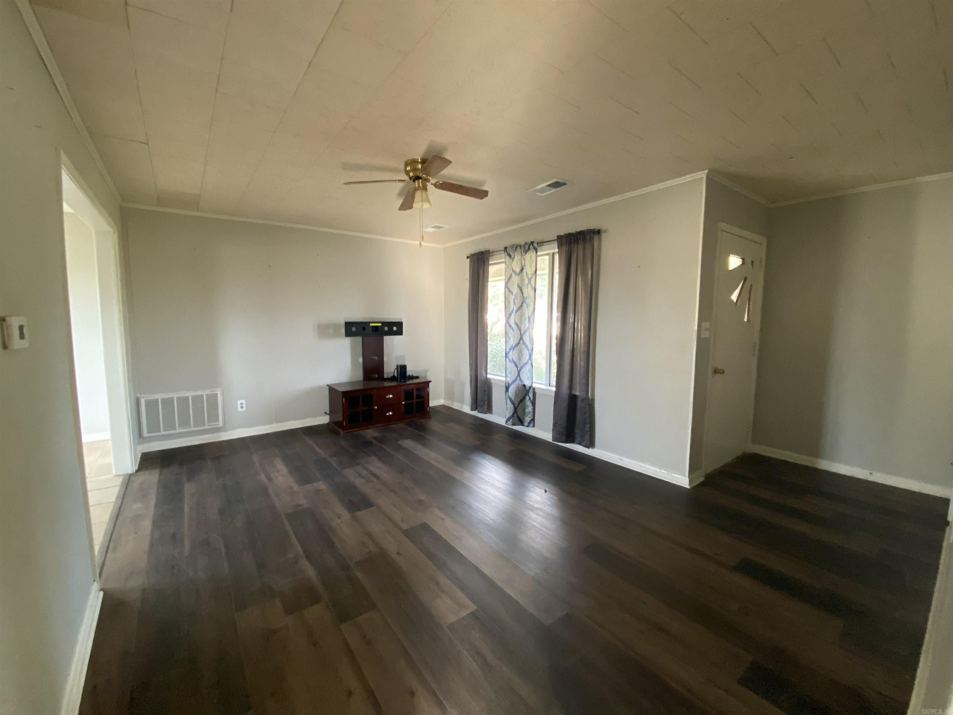 13898 E 18  Newport, AR