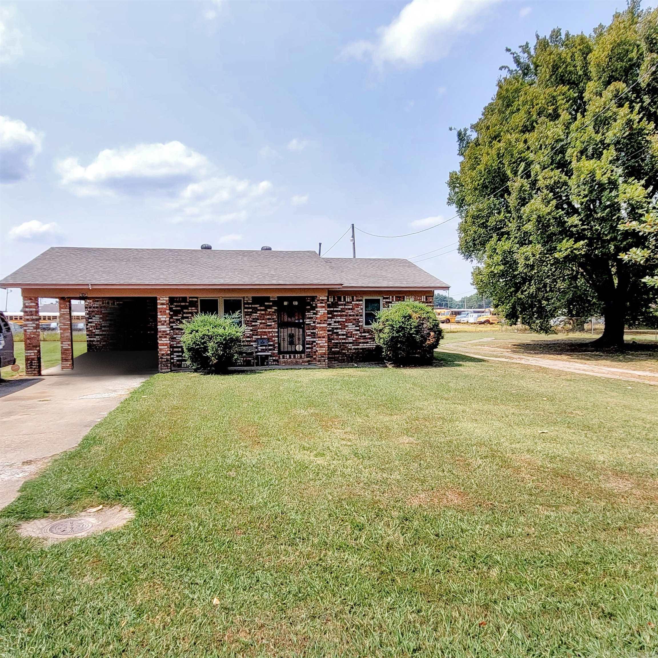 513  Hodges  Forrest City, AR