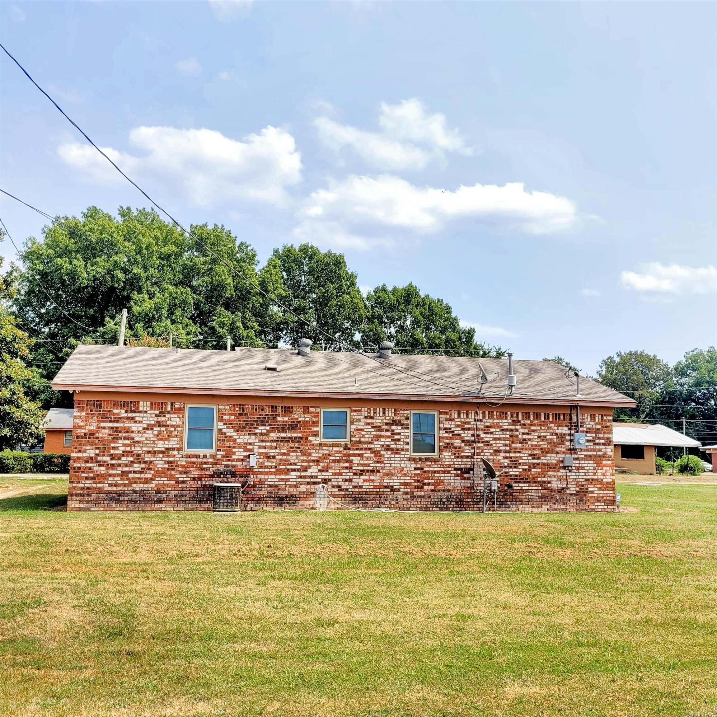 513 Hodges Street Forrest City, AR 72335