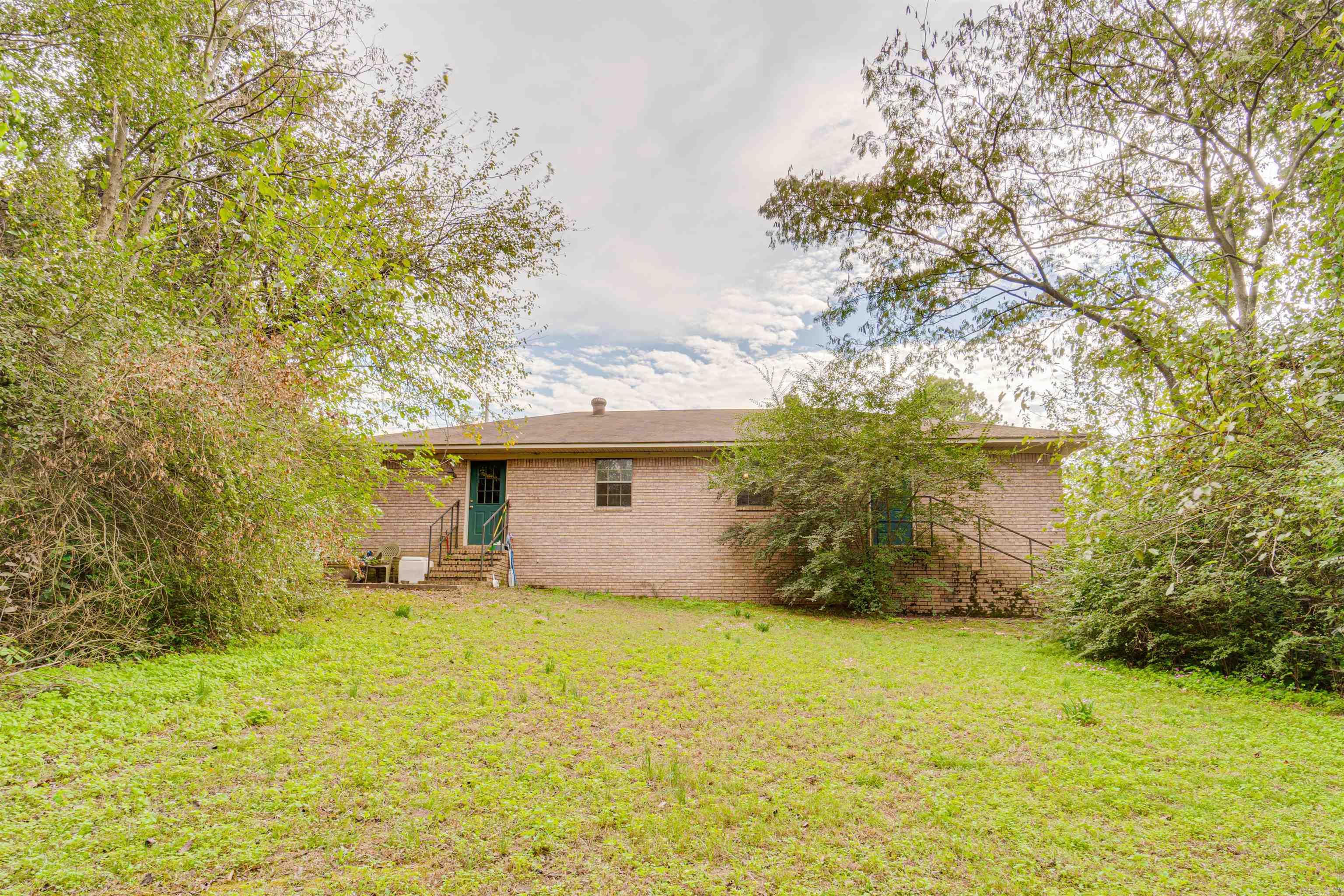 307 E Center  Morrilton, AR