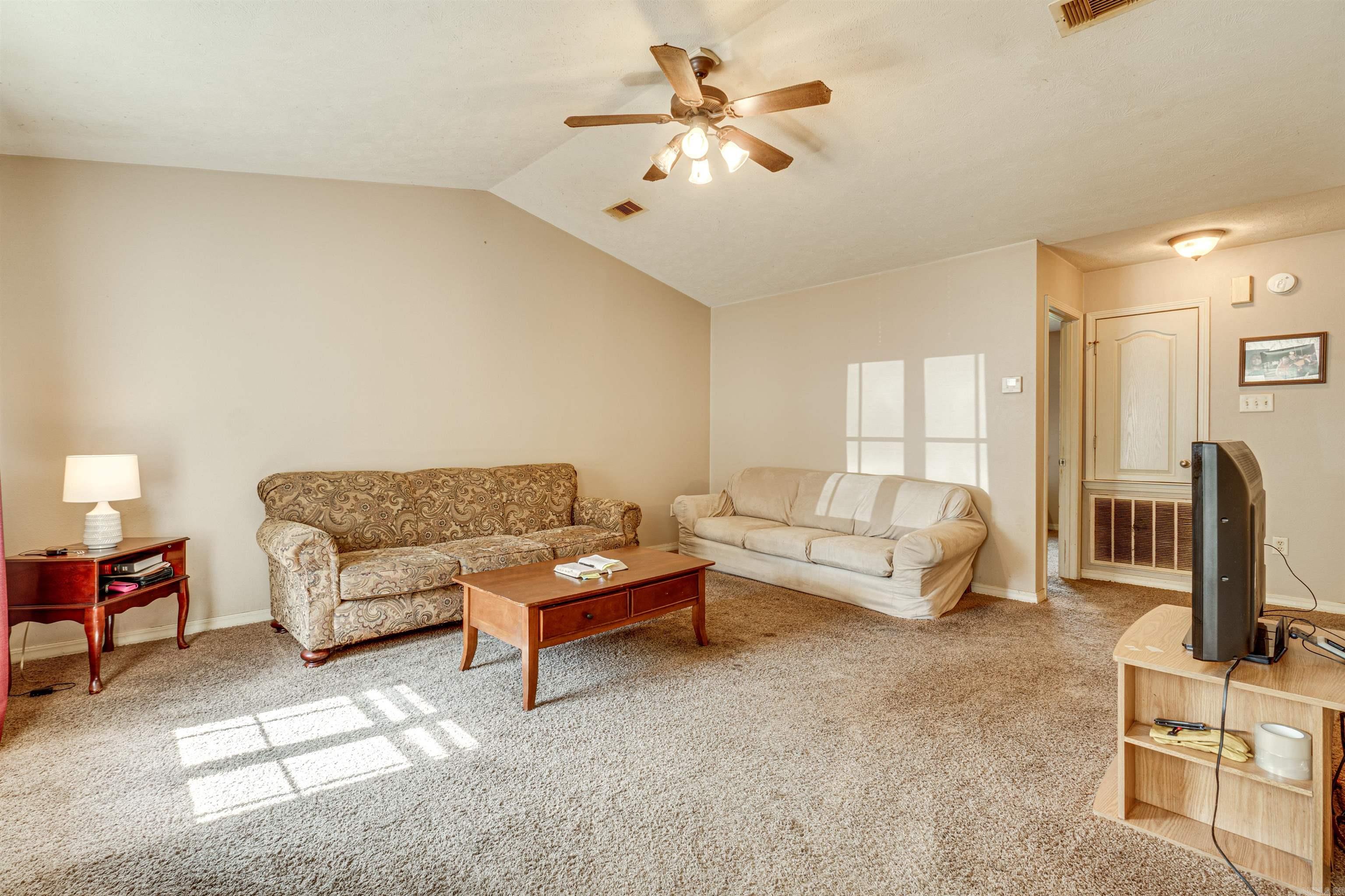 307 E Center  Morrilton, AR