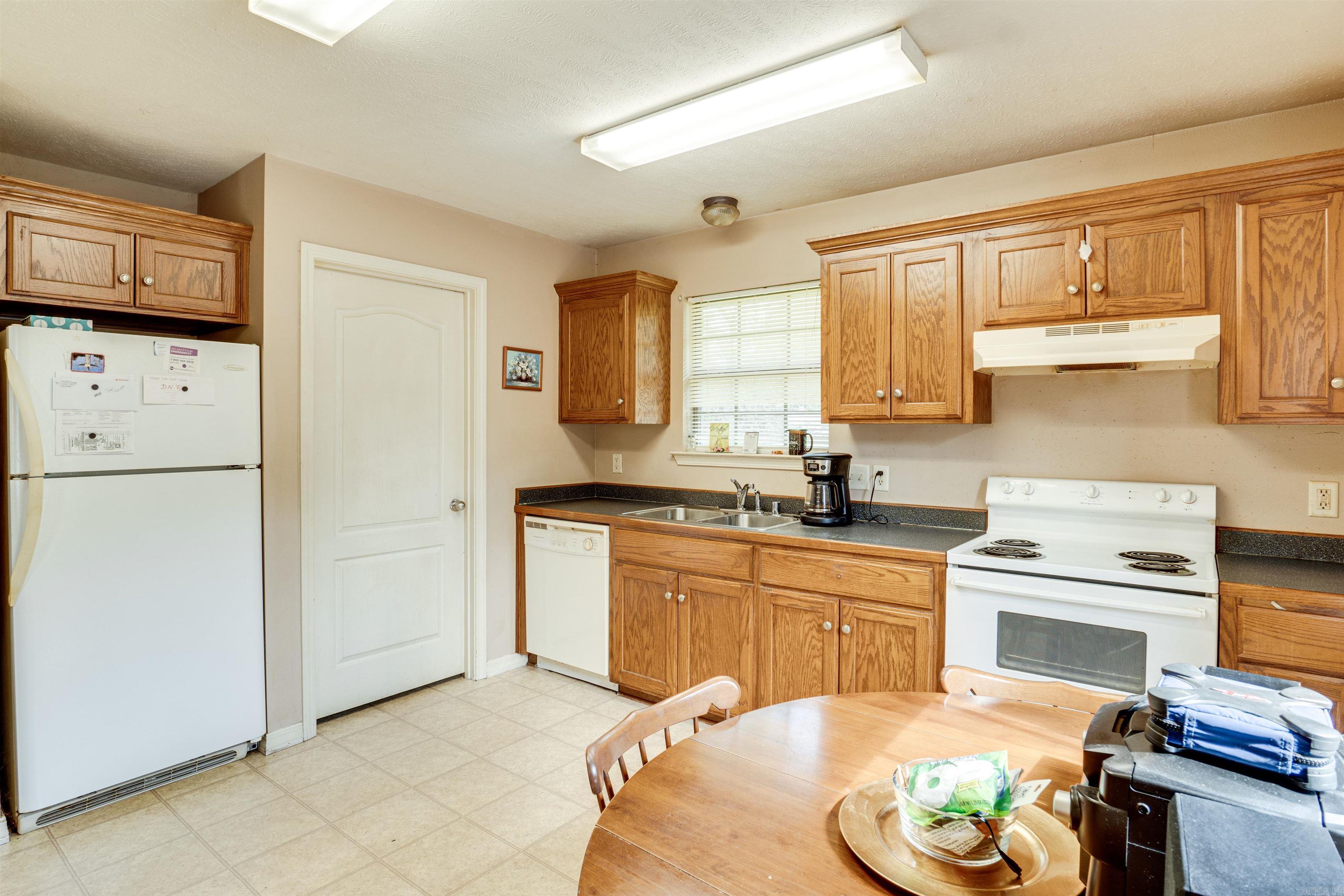 307 E Center  Morrilton, AR