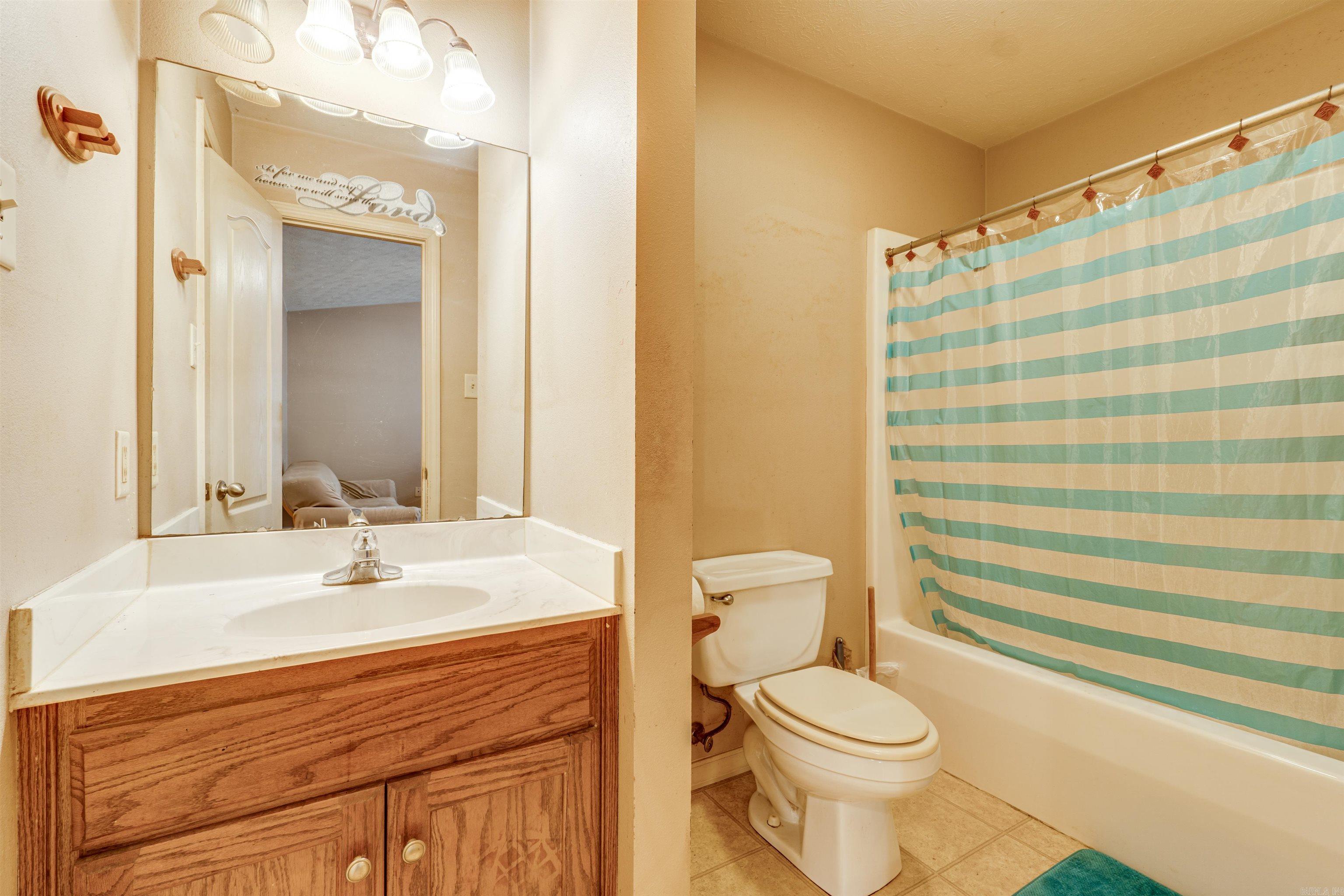 307 E Center  Morrilton, AR