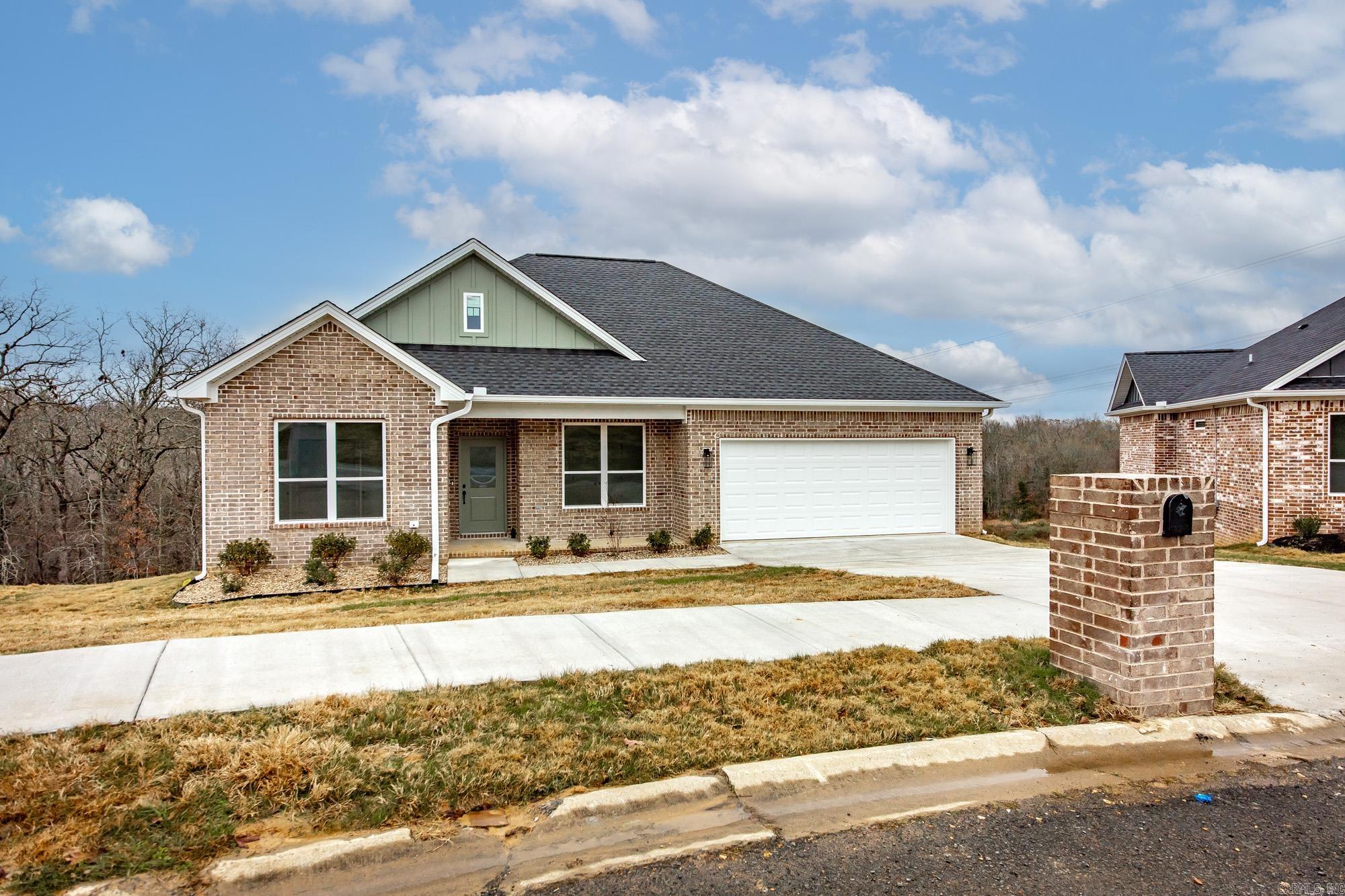 972  Augusta  Cabot, AR