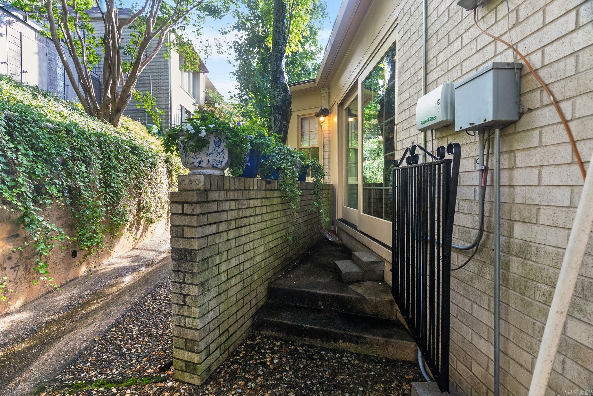 3901 Cedar Hill #18  Little Rock, AR