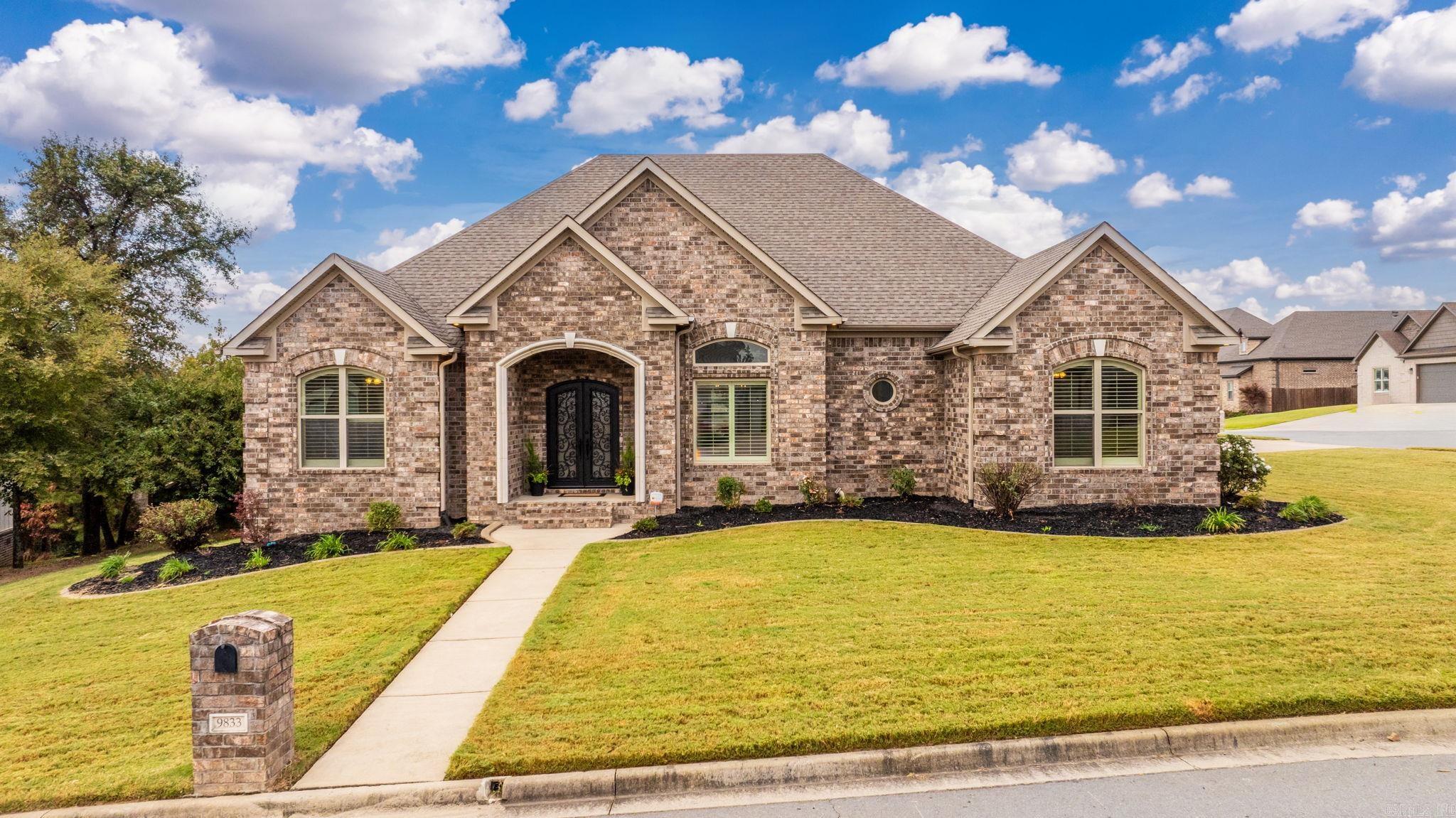 9833 OAK HEIGHTS Sherwood, AR 72120