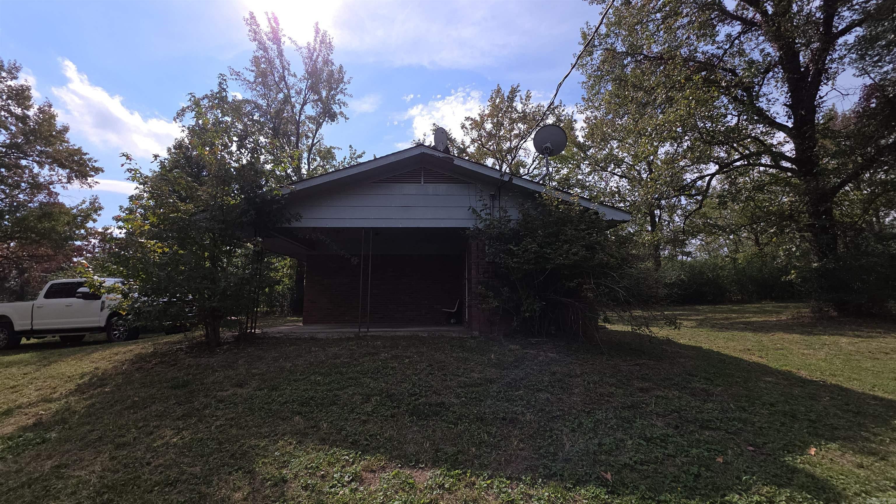 11742 SR 27  Hector, AR