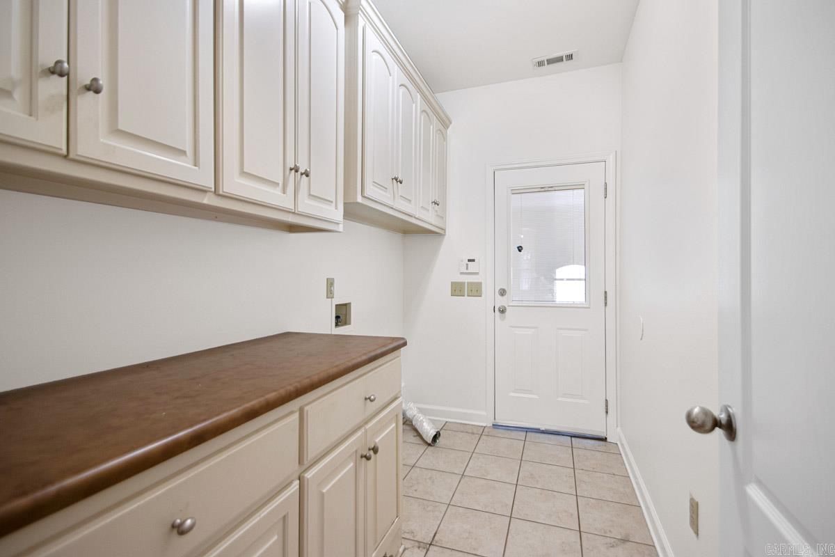 2125 Glenn Arbor Court Sherwood, AR 72120