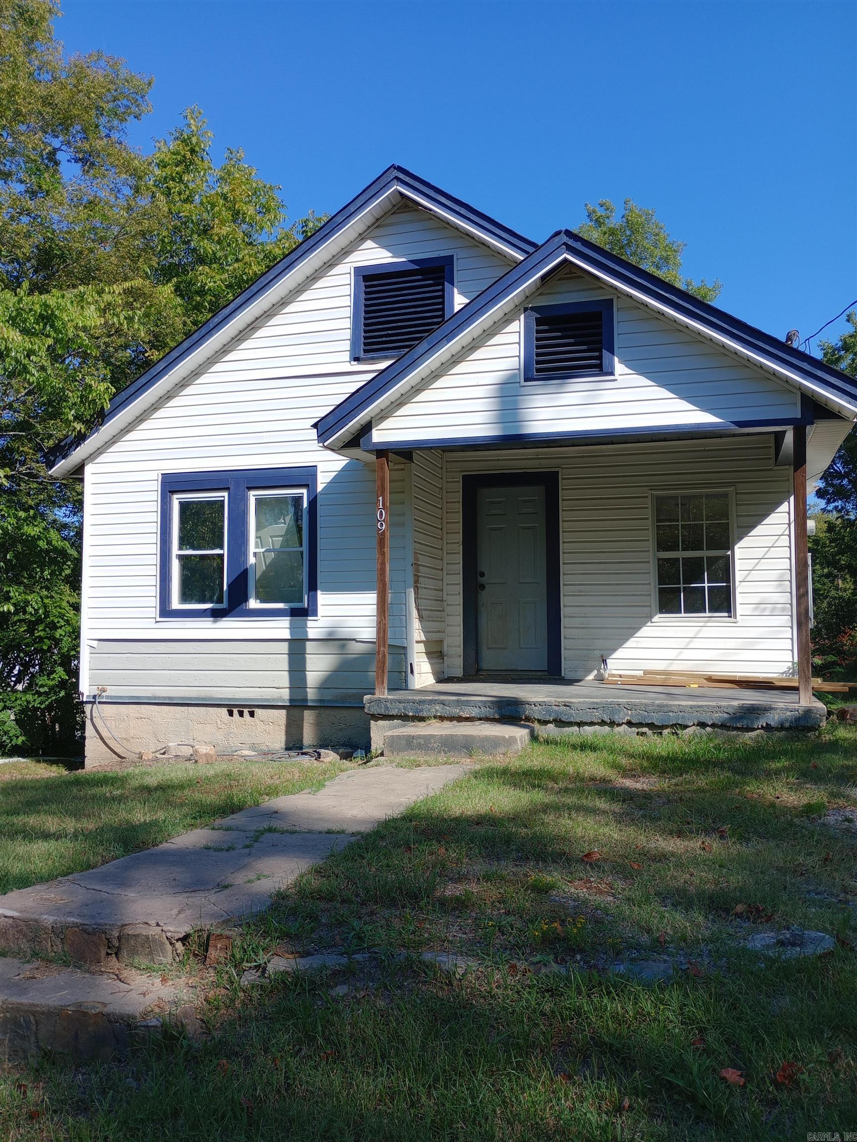 109 Jackson  Hot Springs, AR