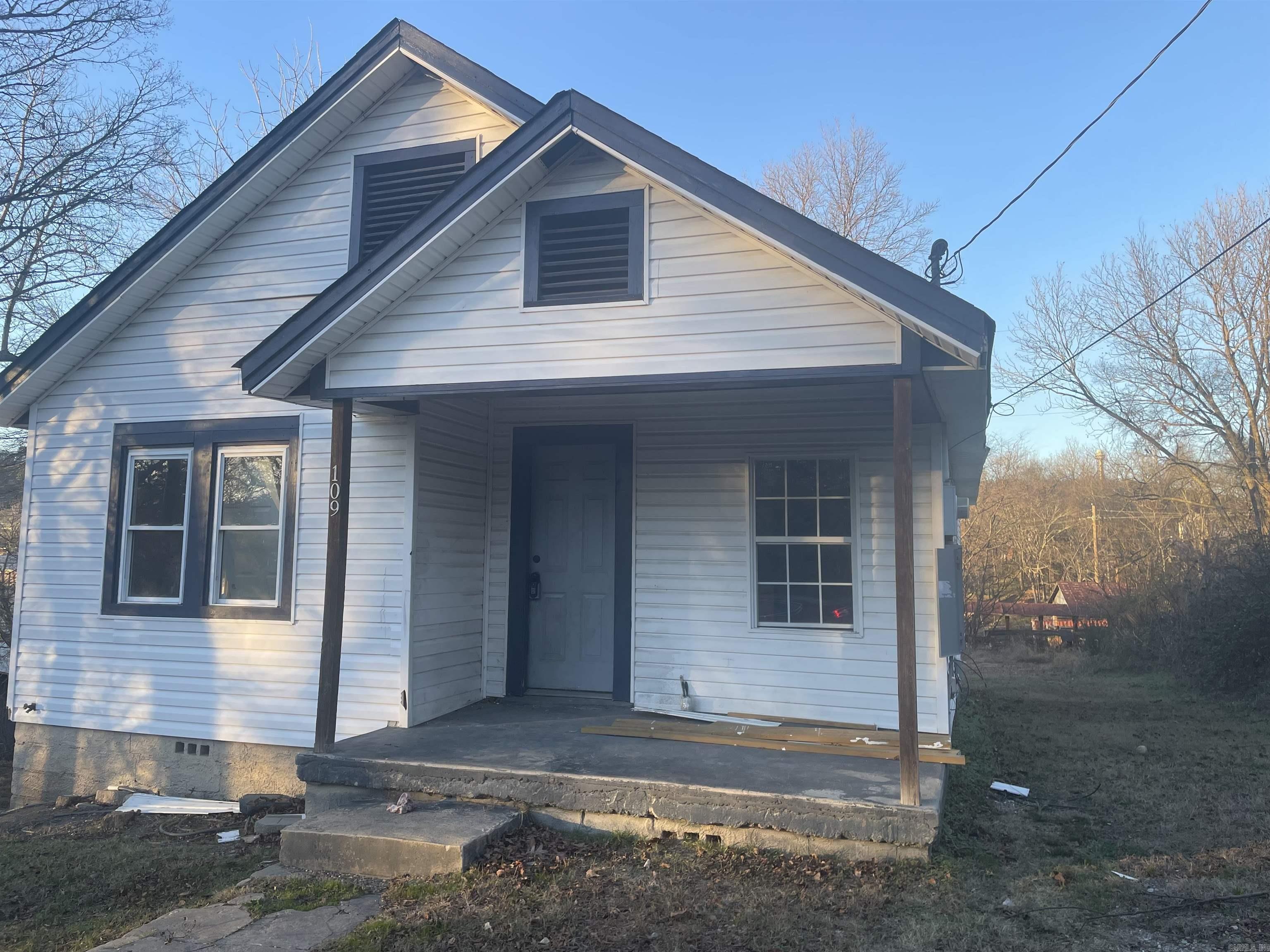 109 Jackson  Hot Springs, AR