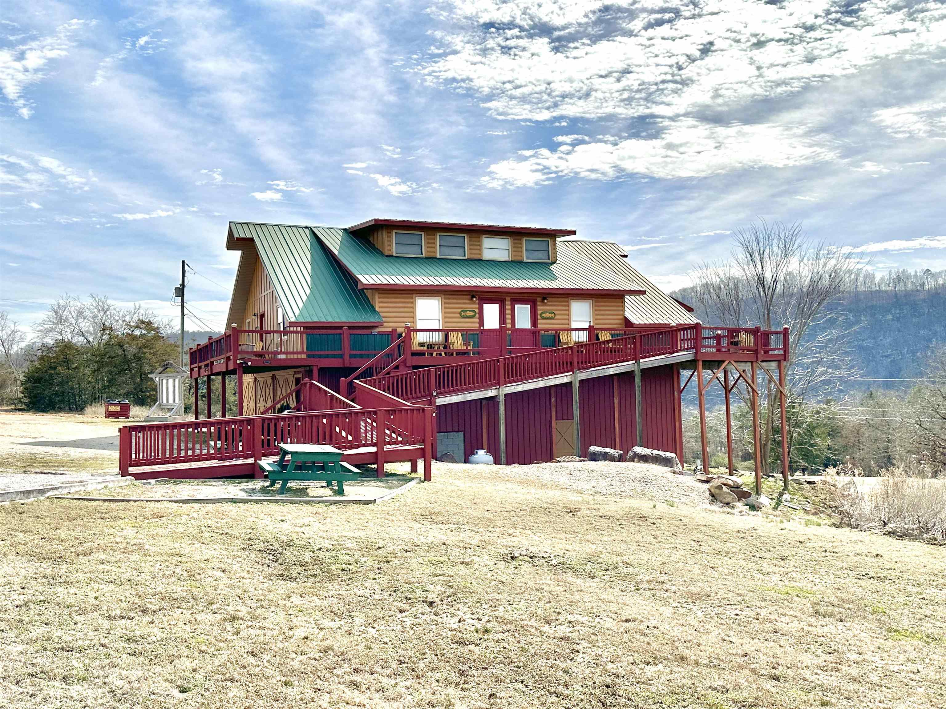 144 Hollie Lane  Mountain View, AR