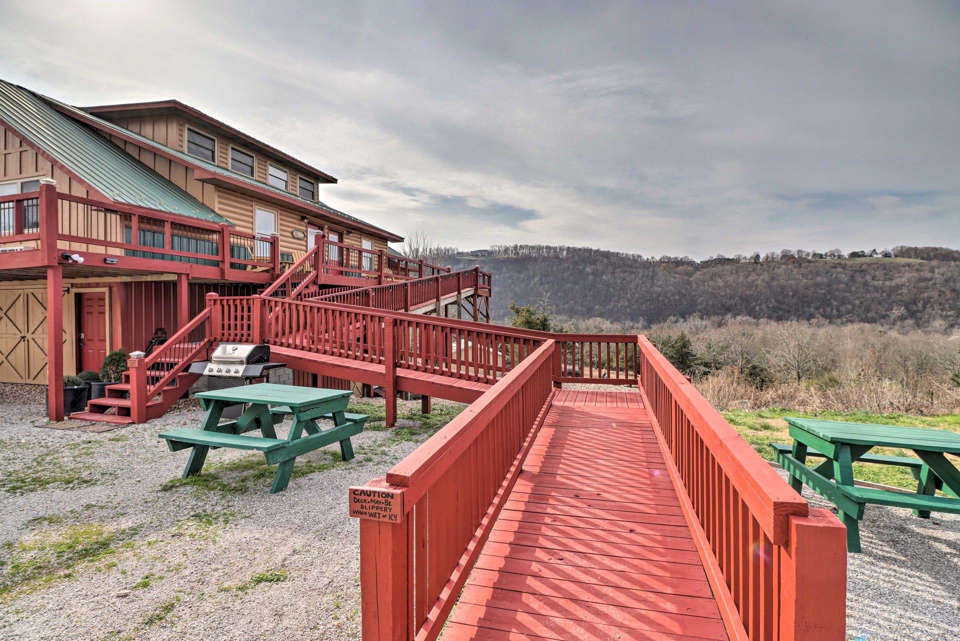 144 Hollie Lane  Mountain View, AR