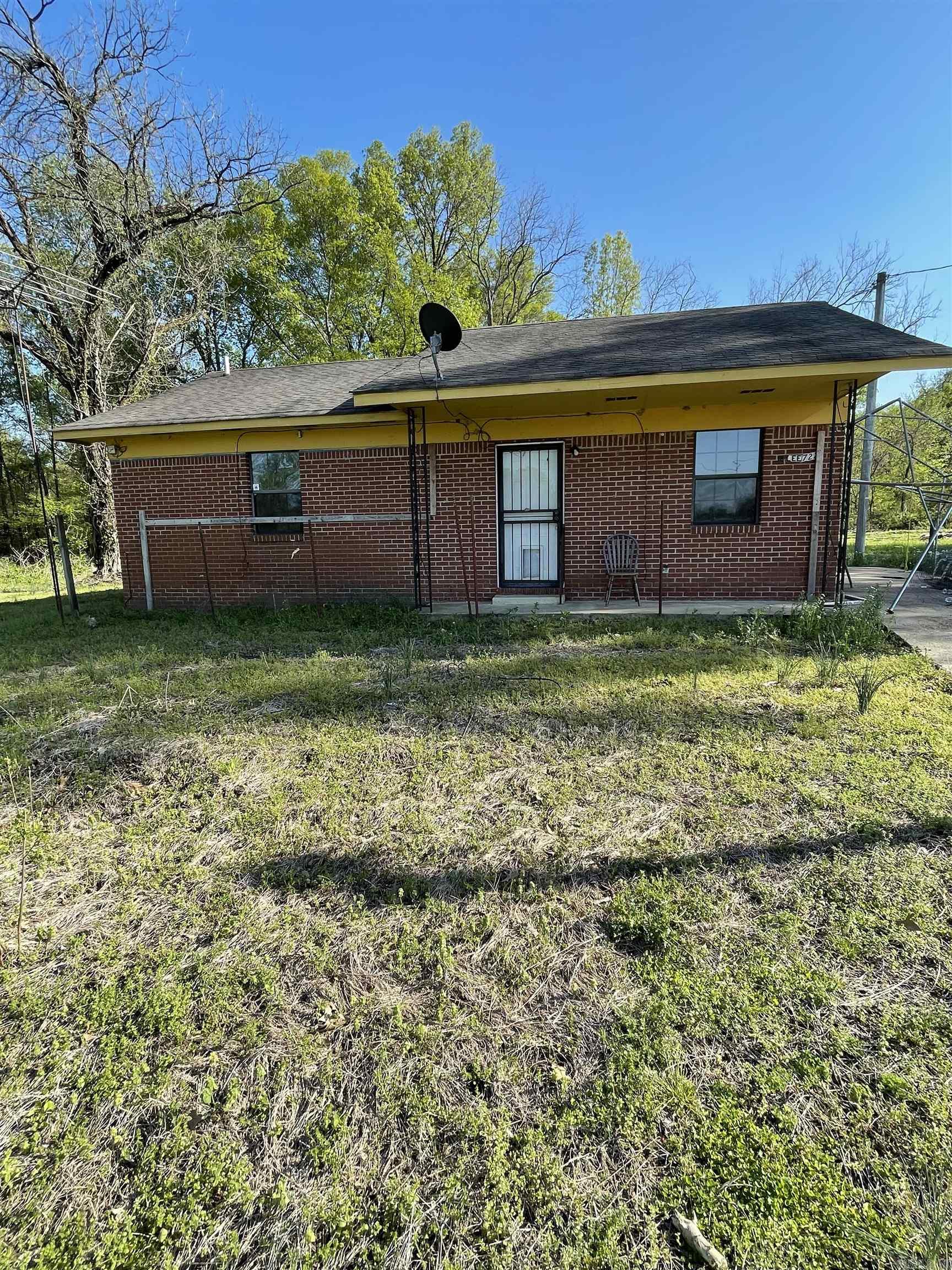 18 Lee 722  Forrest City, AR