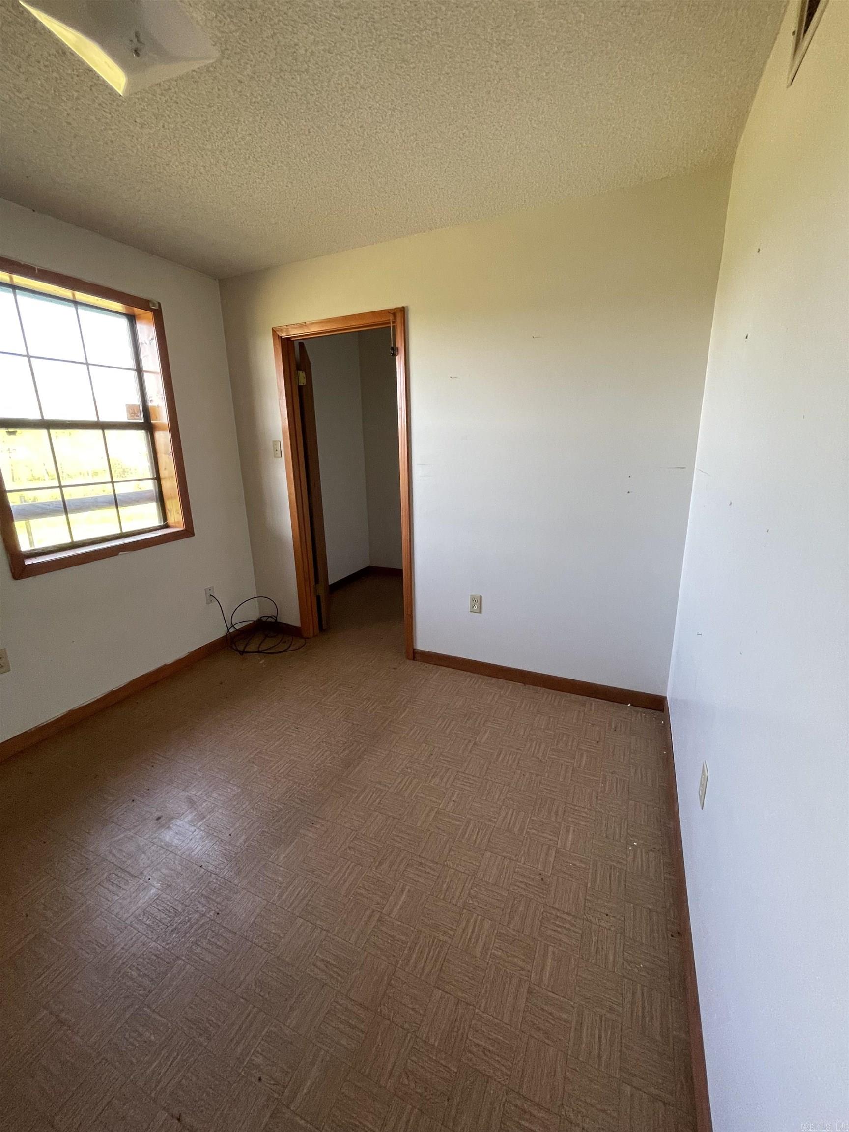 18 Lee 722  Marianna, AR