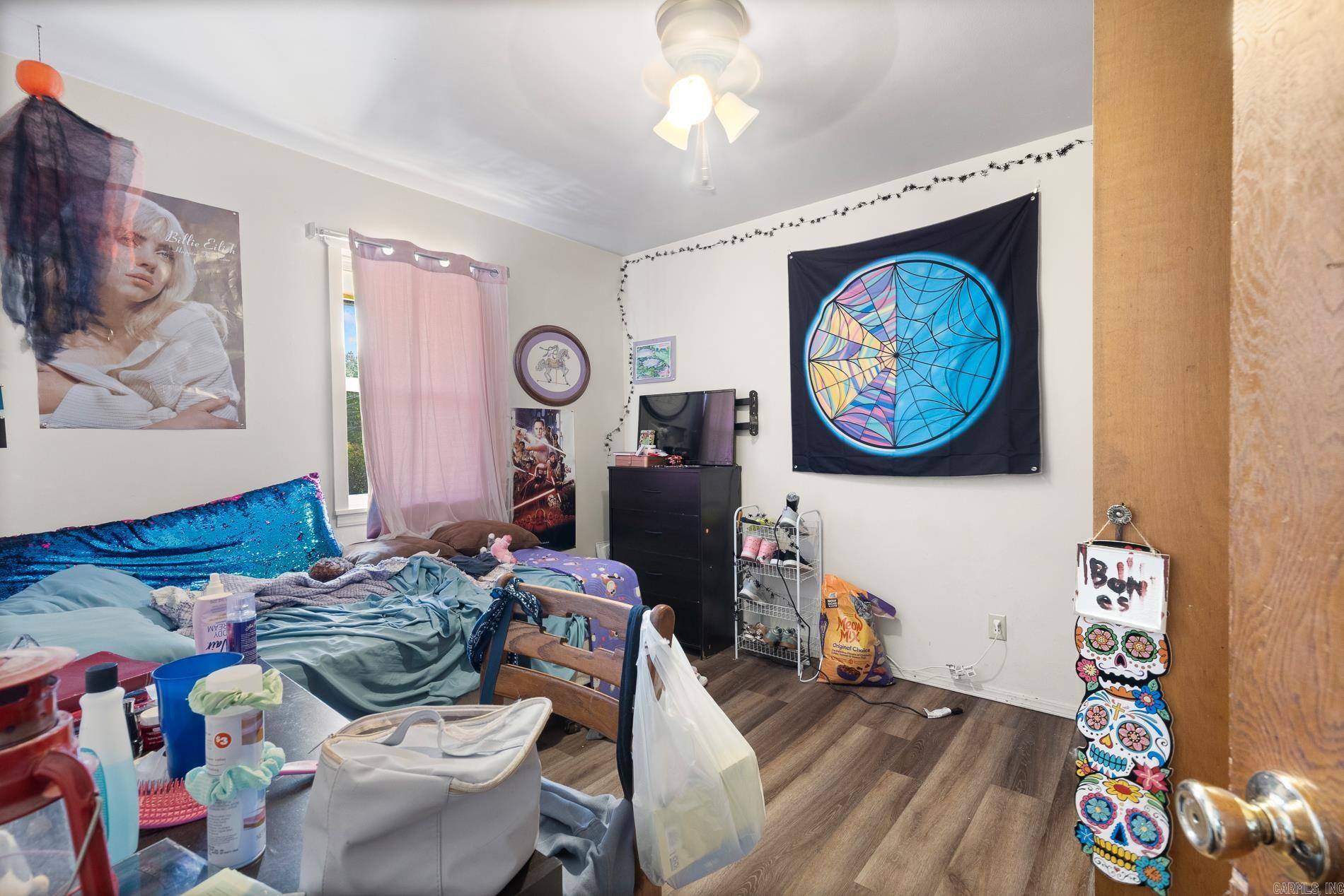 105 E Division  Yellville, AR