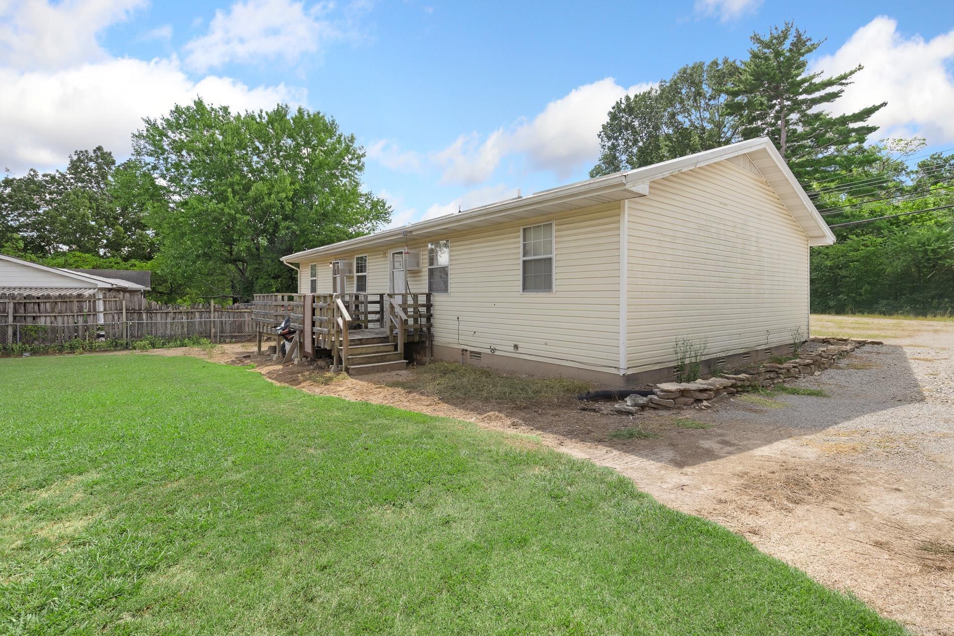 1509 Panther  Yellville, AR