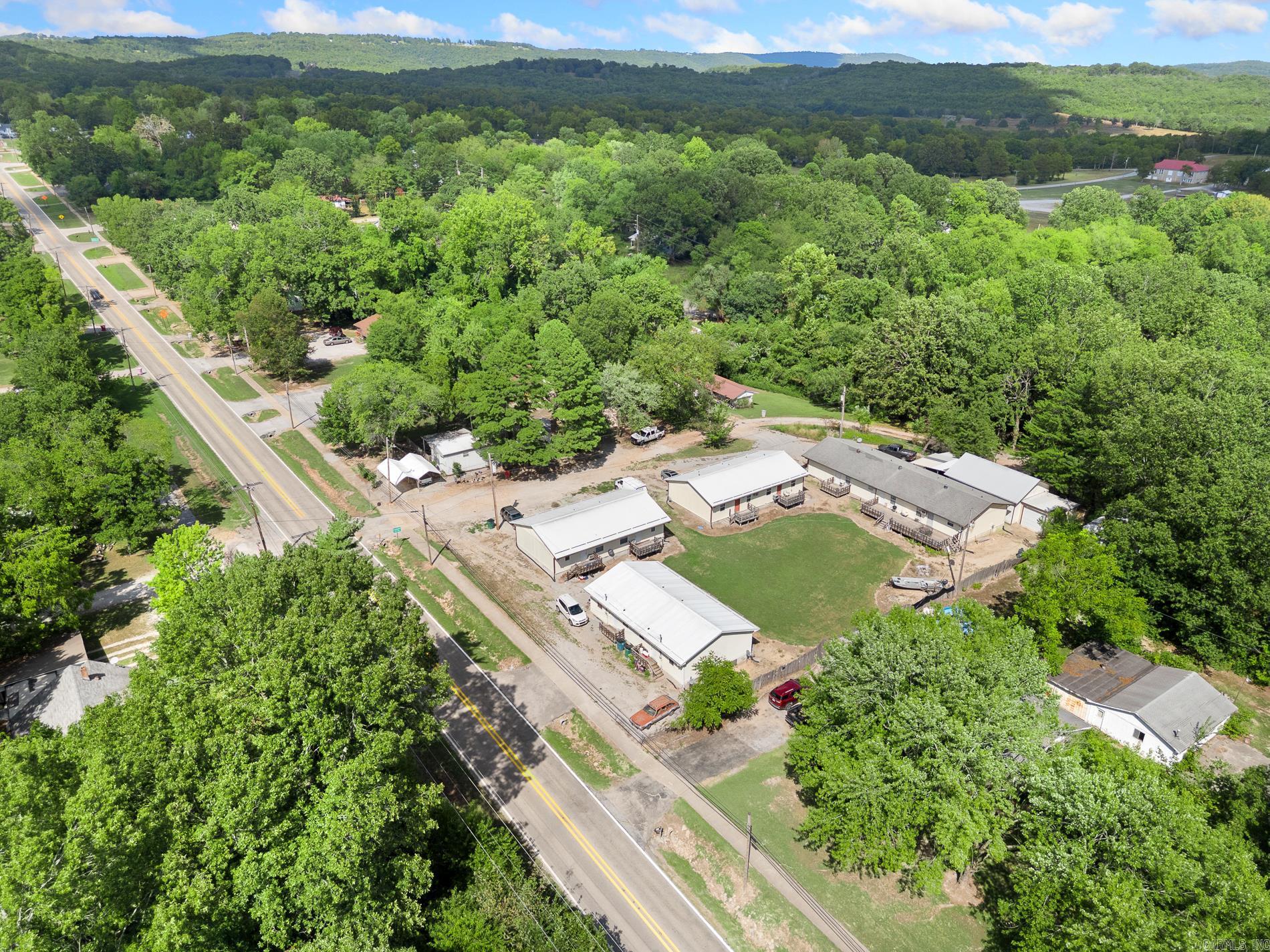 1509 Panther  Yellville, AR