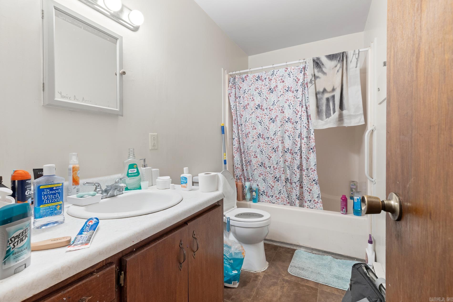 1509 Panther  Yellville, AR